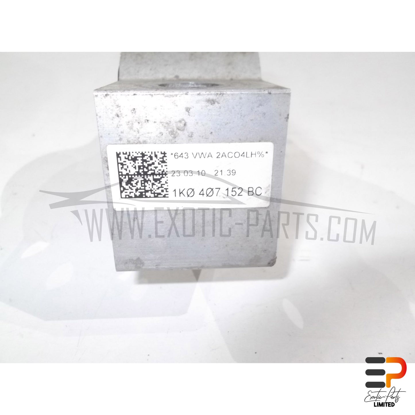 VW Golf VI Mk6 GTI 2.0 TSI Wishbone Mount 1K0199232J picture 4