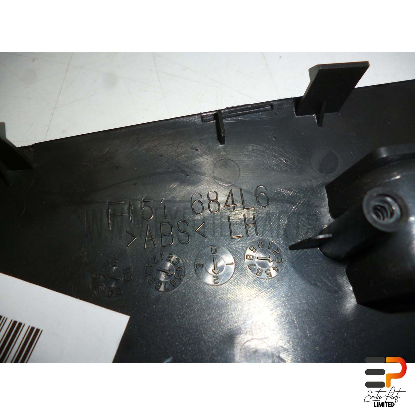 Mazda RX-8 SE 170 KW Cover F151-68-4L6 Front Right picture 4