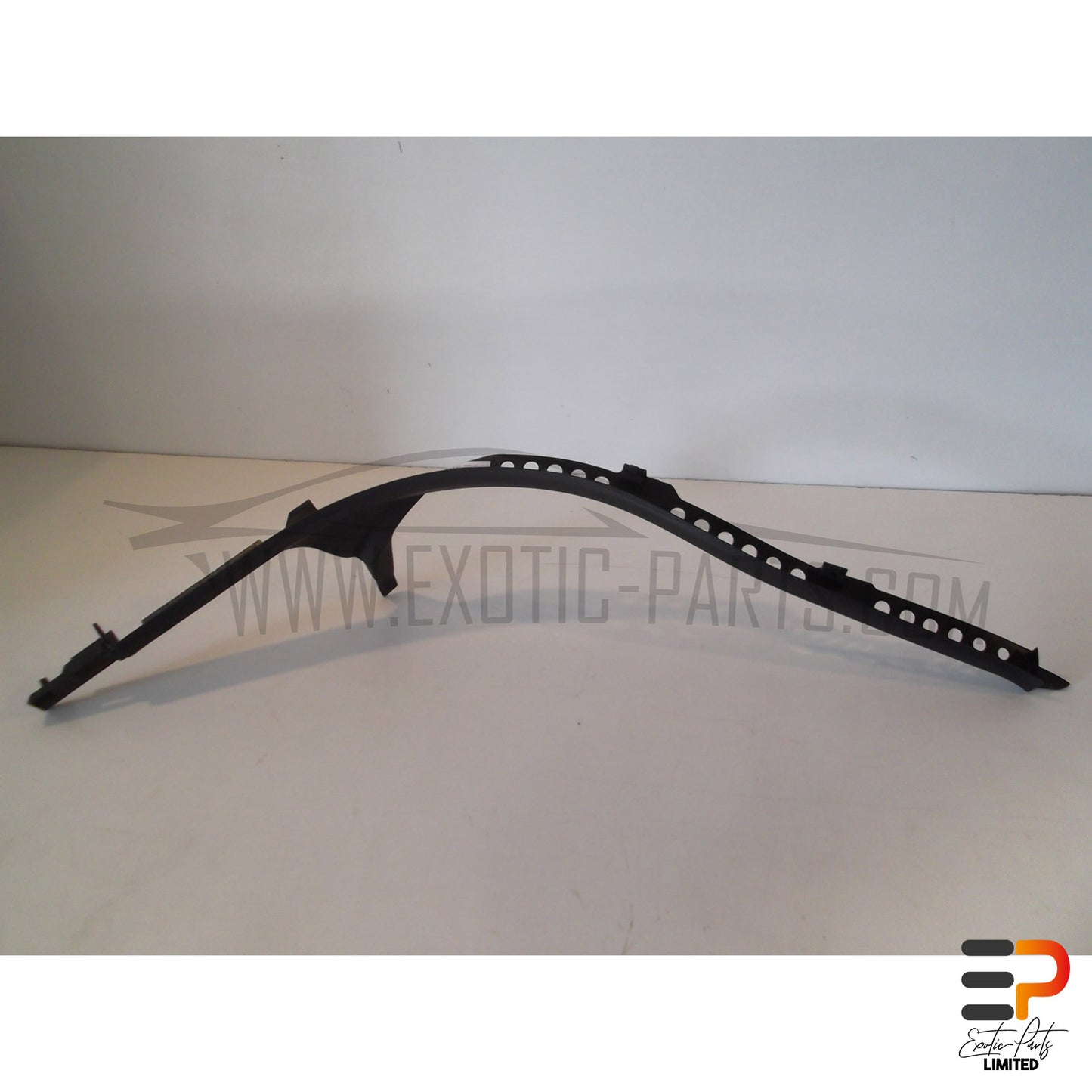 Audi RS4 Avant Trim C-Pillar 8E0867768A 4PK Right picture 4