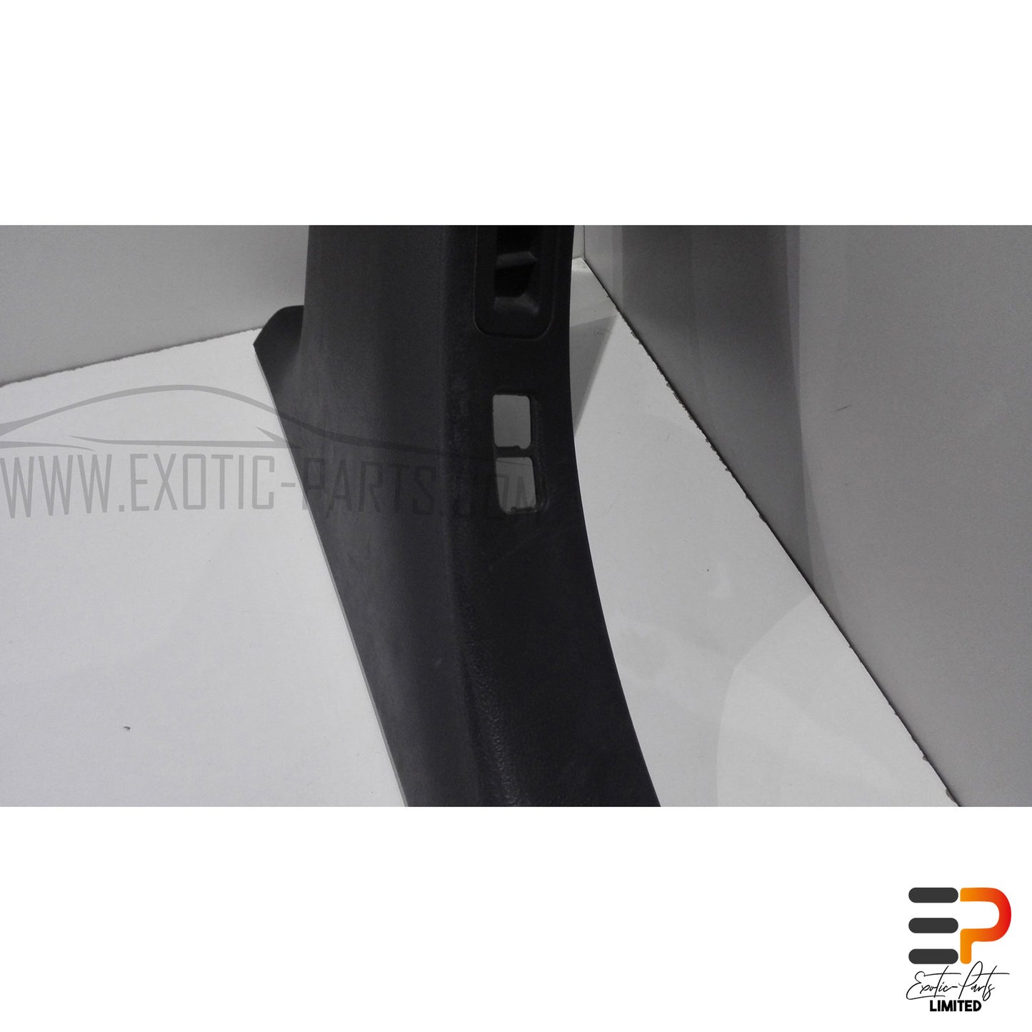 Audi S8 4.2 Quattro Trim B-Pillar 4D1867243BA 6PS Left picture 4