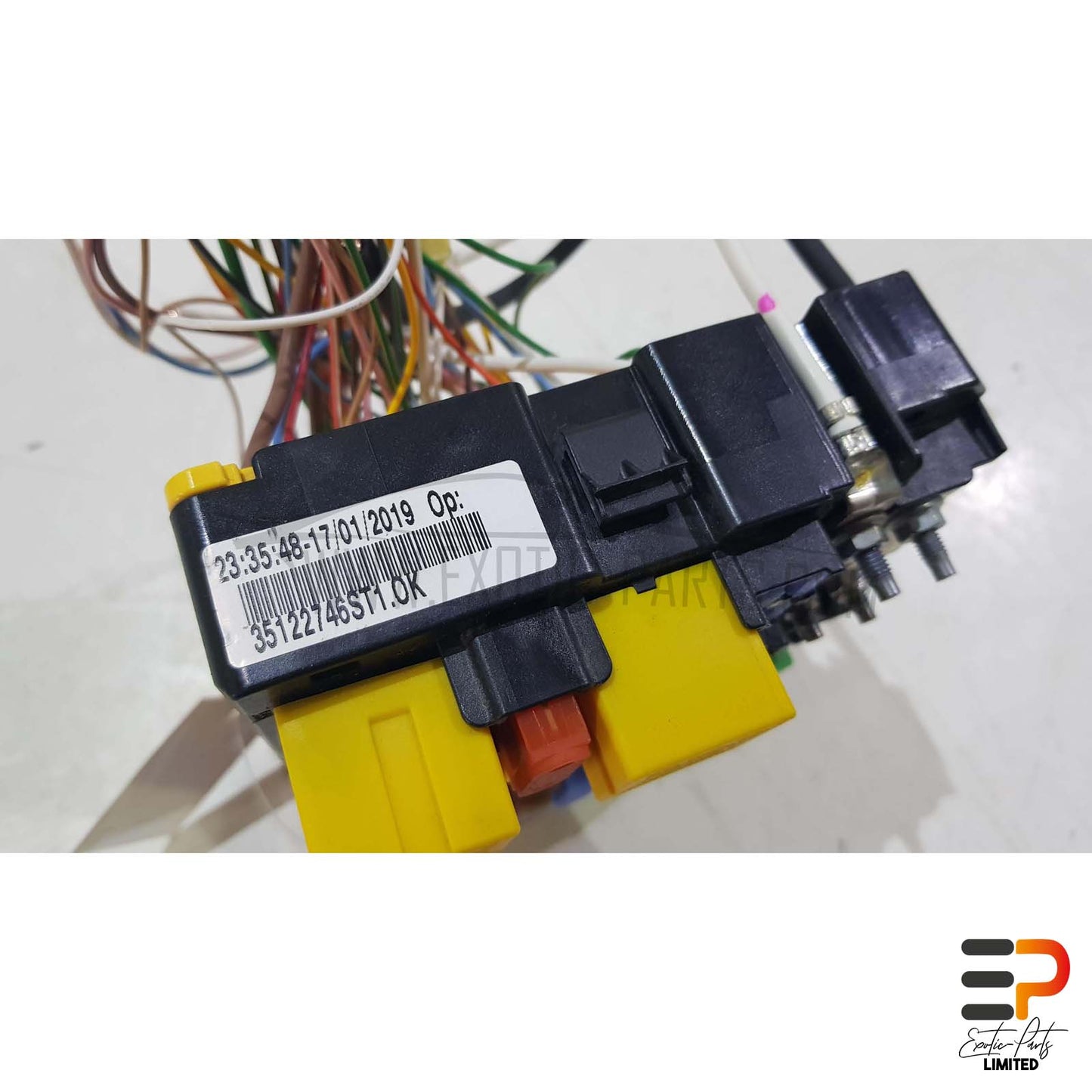 Peugeot 308 SW II T9 Break 1.5 HDI Fuse Box 9804848580 picture 4