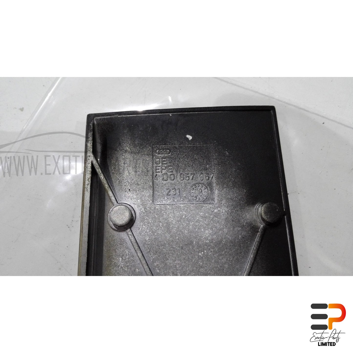 Audi S8 4.2 Quattro Cover 4D0857967 1WV Front picture 4