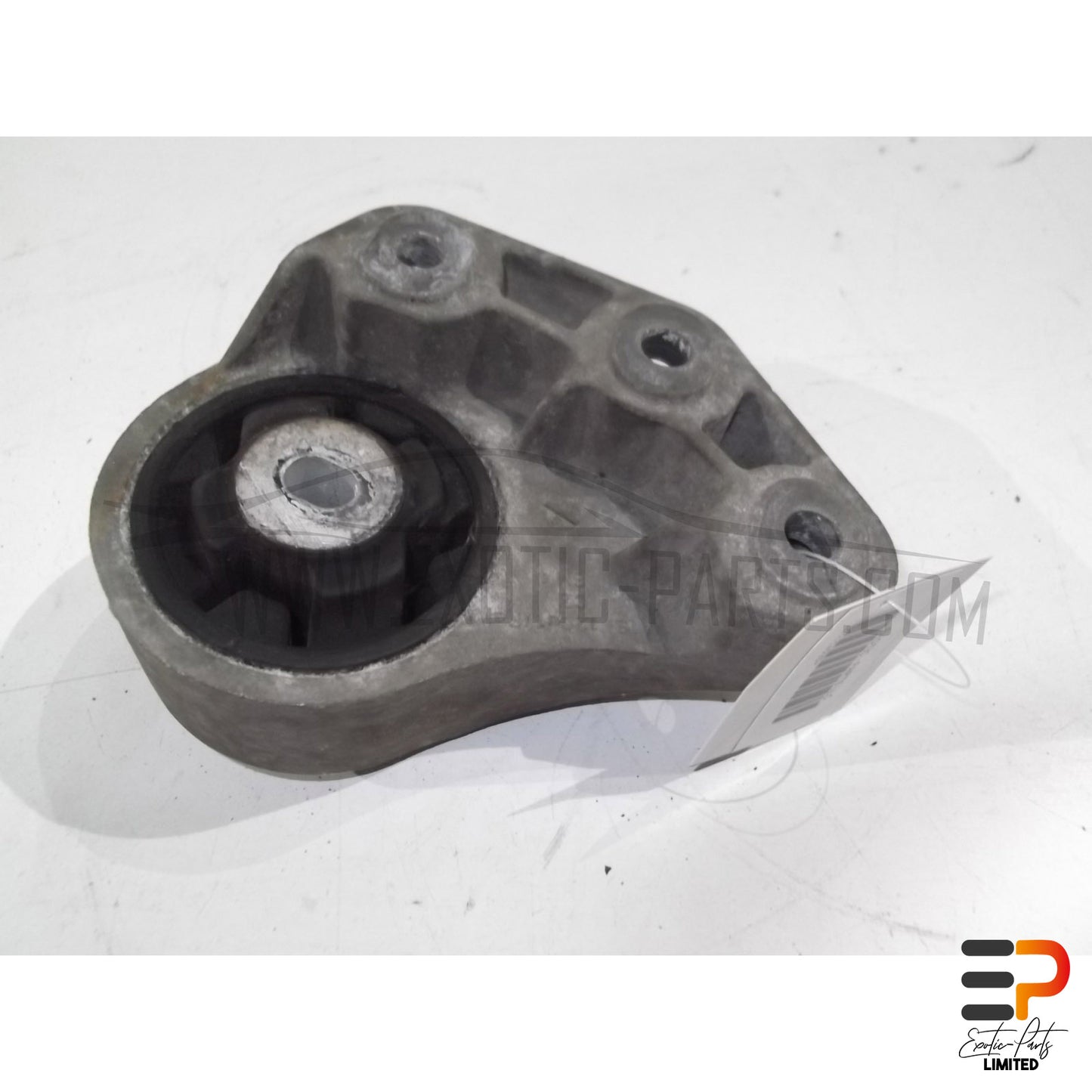 Audi RS4 Avant Transmission Mount 8E0599125 picture 4