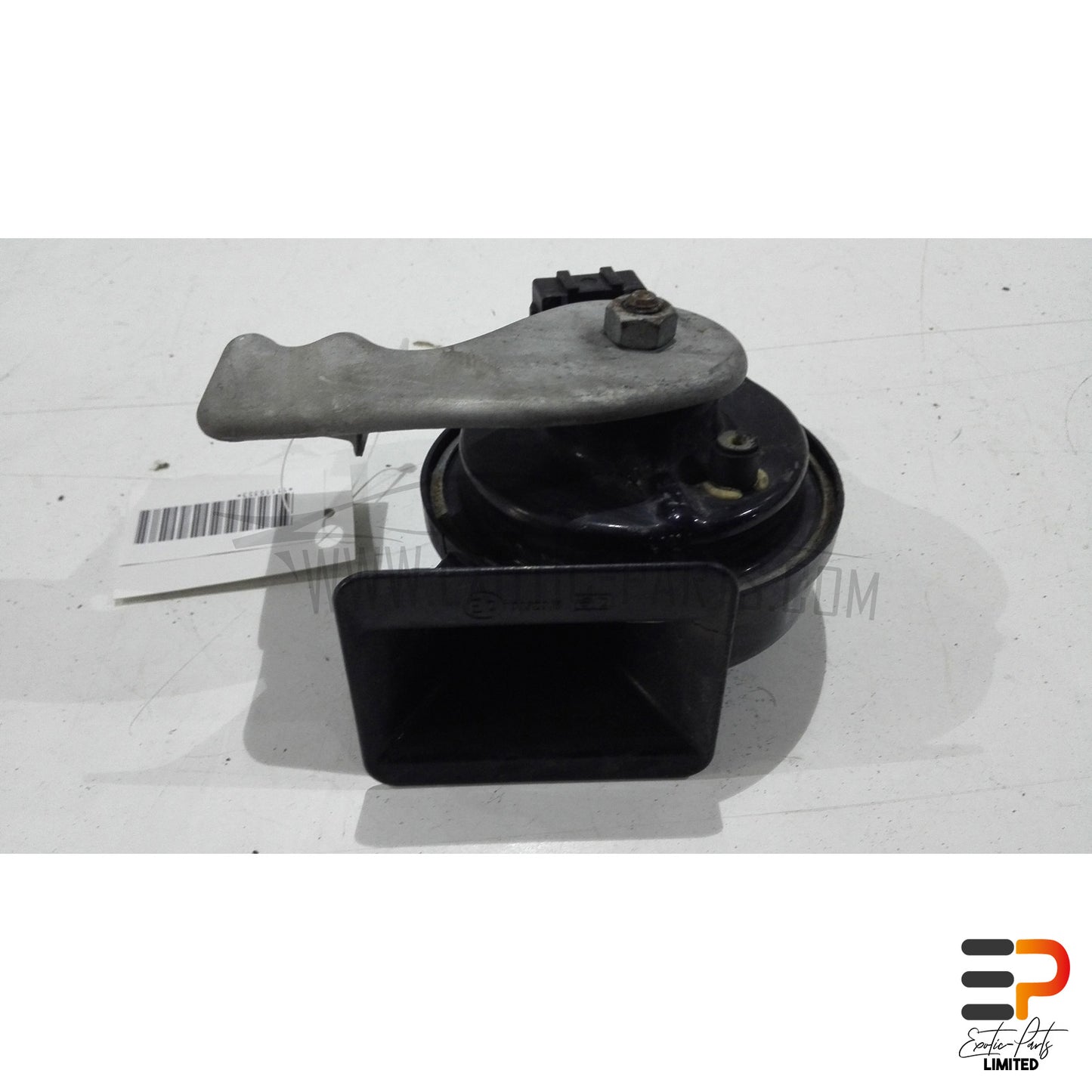 Audi S8 4.2 Quattro Horn 4D0951221B picture 4