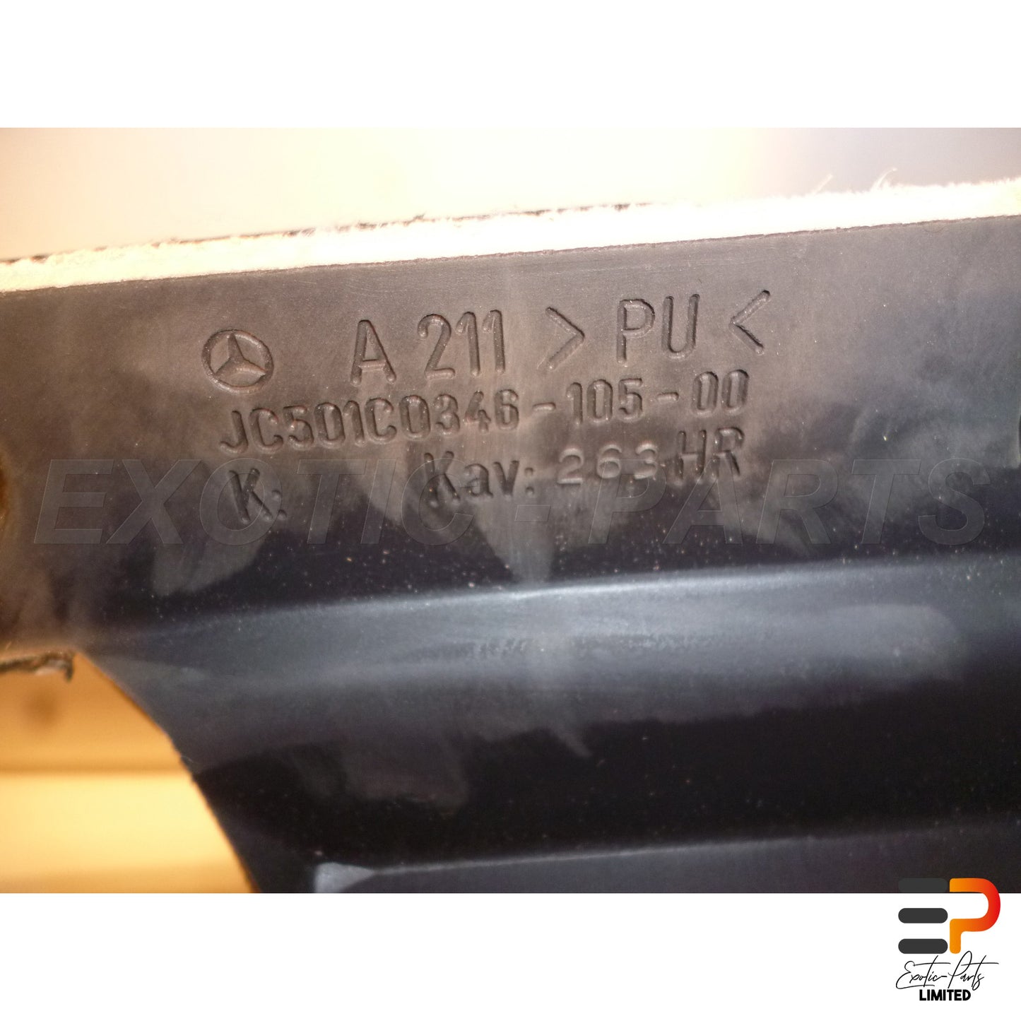 Mercedes Benz E320 T CDI Avantgarde W211 Door Panel Cover A2117207463 Front Right picture 5