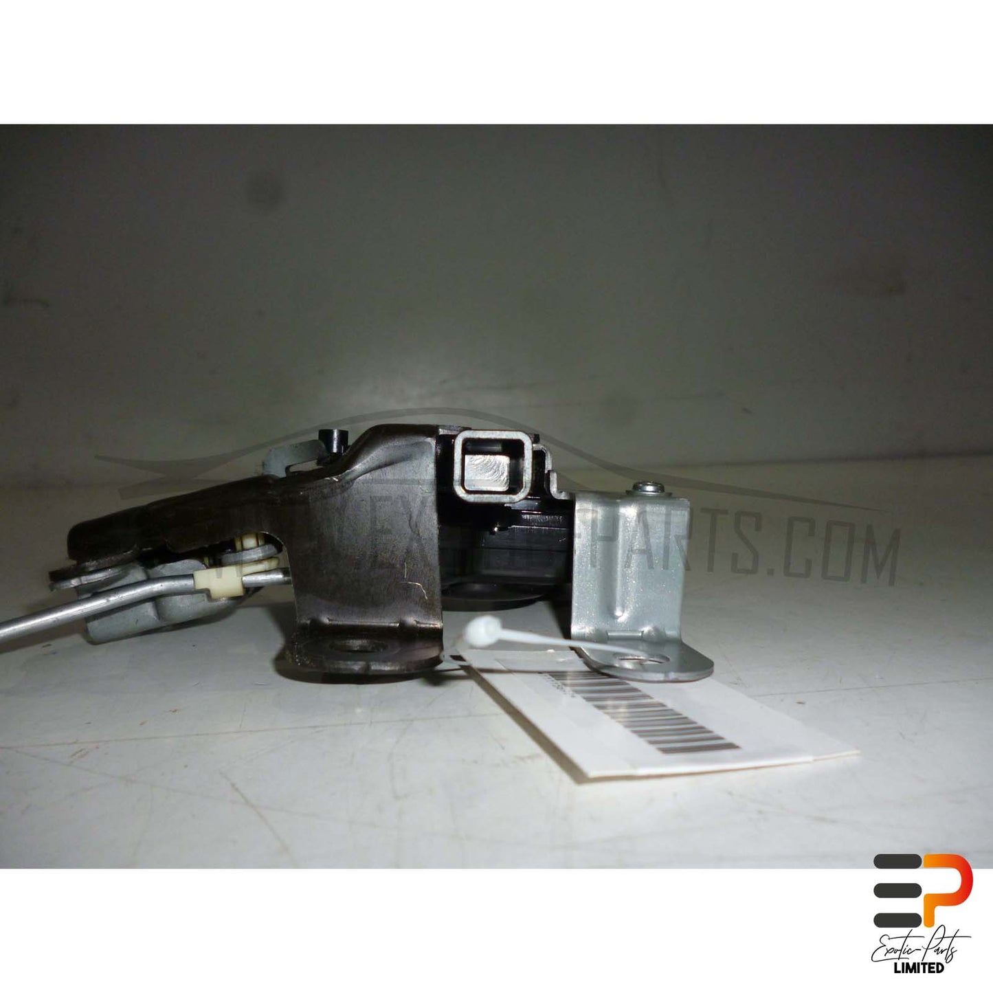 Mazda RX-8 SE 170 KW Tailgate Lock F151-56-820B picture 5