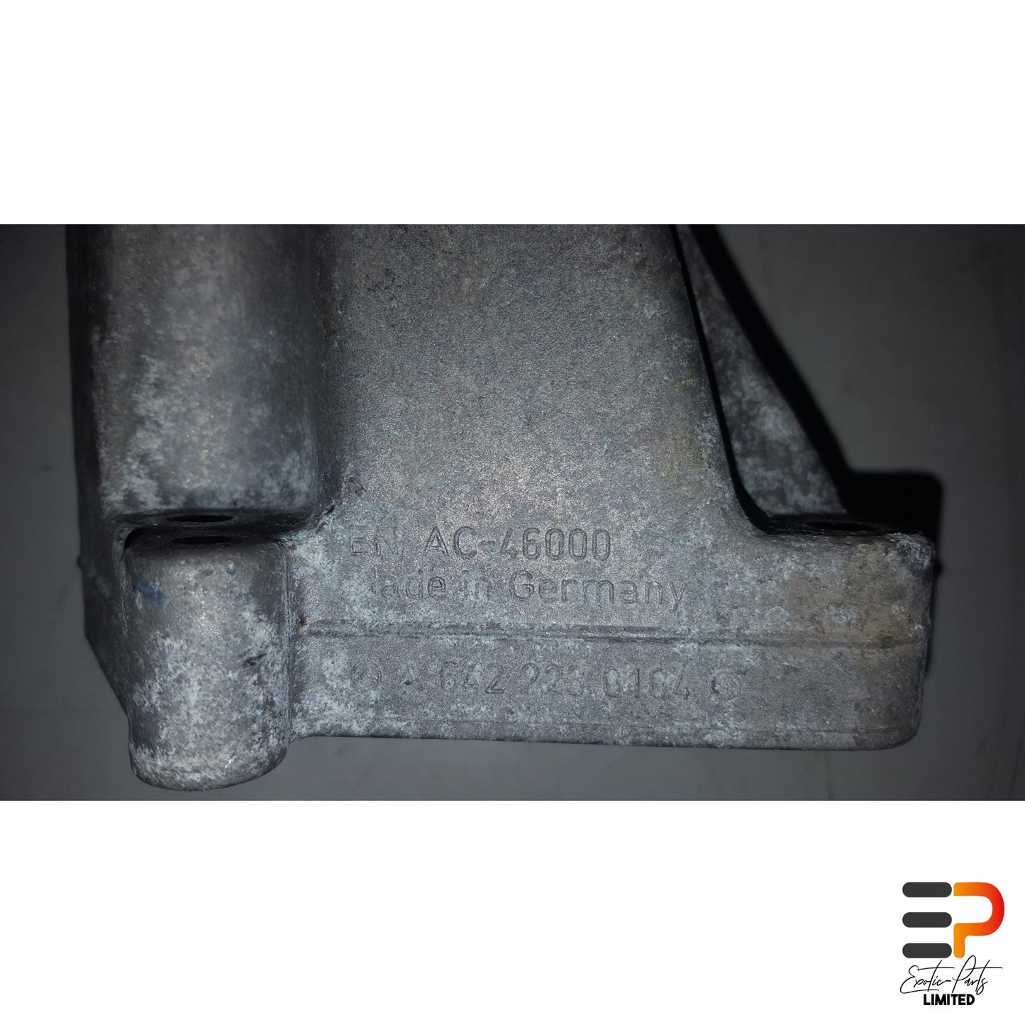 Mercedes Benz E320 T CDI Avantgarde W211 Bracket Engine A6422230104 picture 5