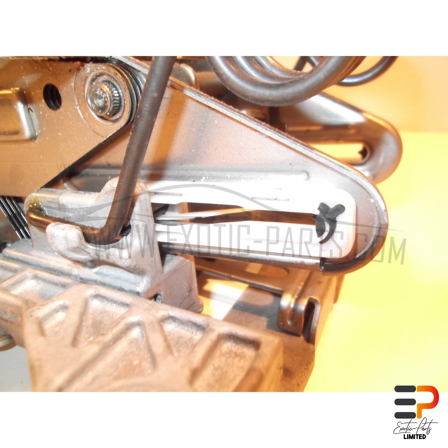 Audi RS4 Avant Steering Column 4B0905851Q picture 5