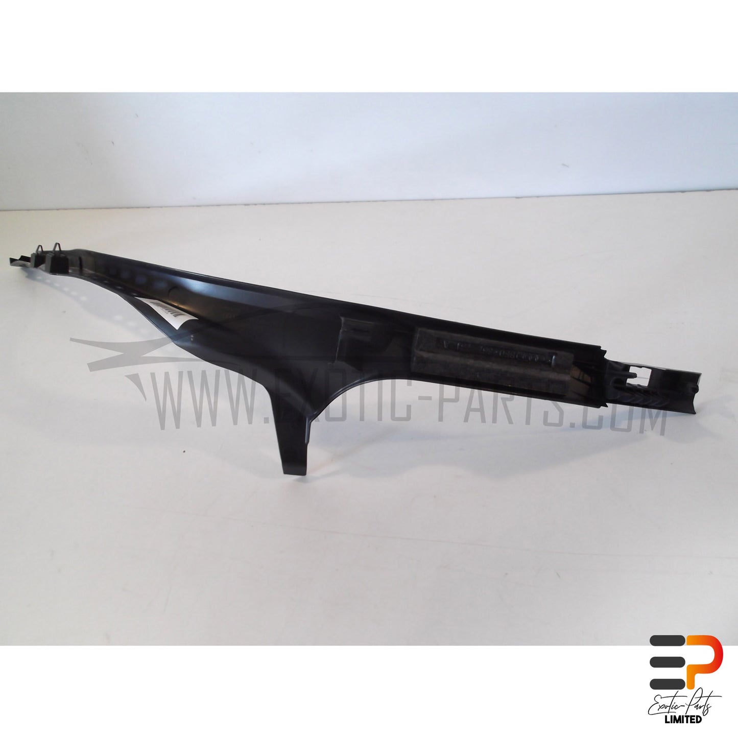 Audi RS4 Avant Trim C-Pillar 8E0867768A 4PK Right picture 5