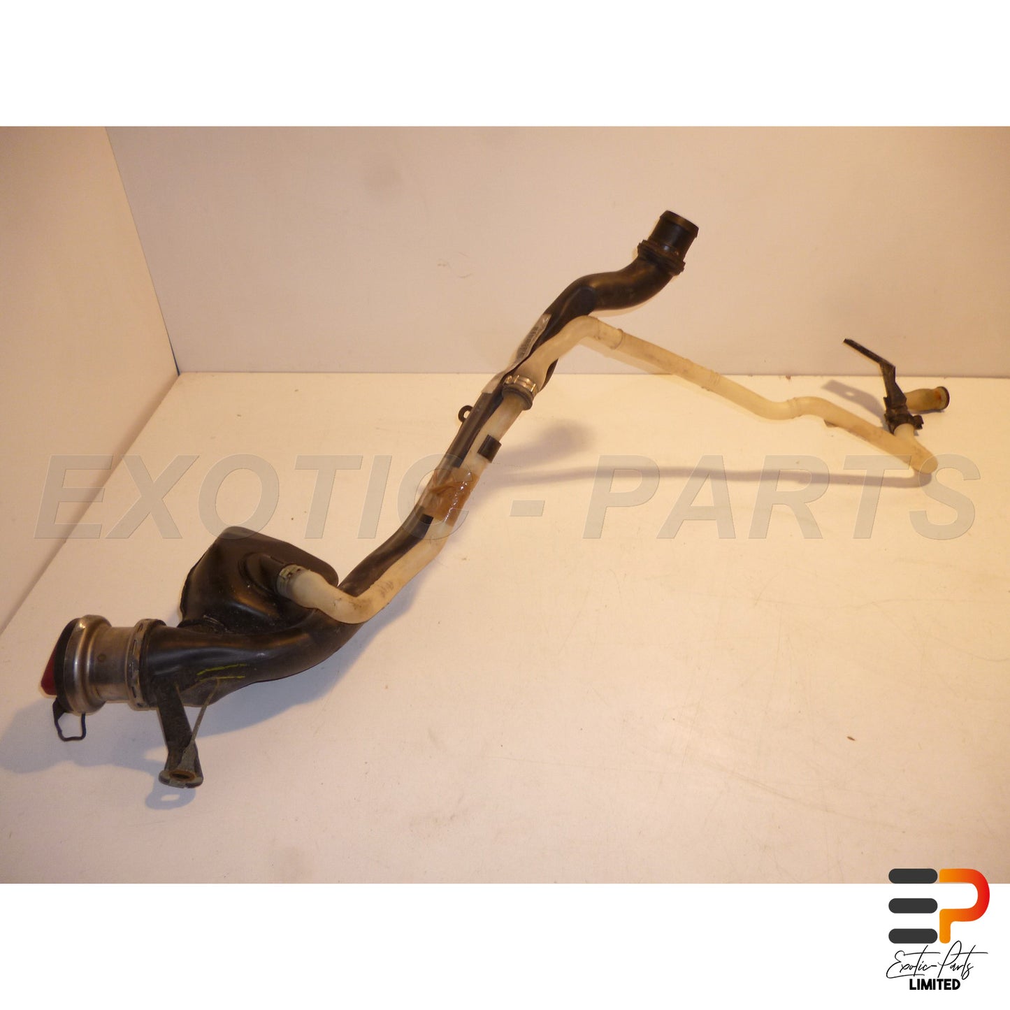 Mercedes Benz E320 T CDI Avantgarde W211 Tank Filler Neck A2114703820 picture 6