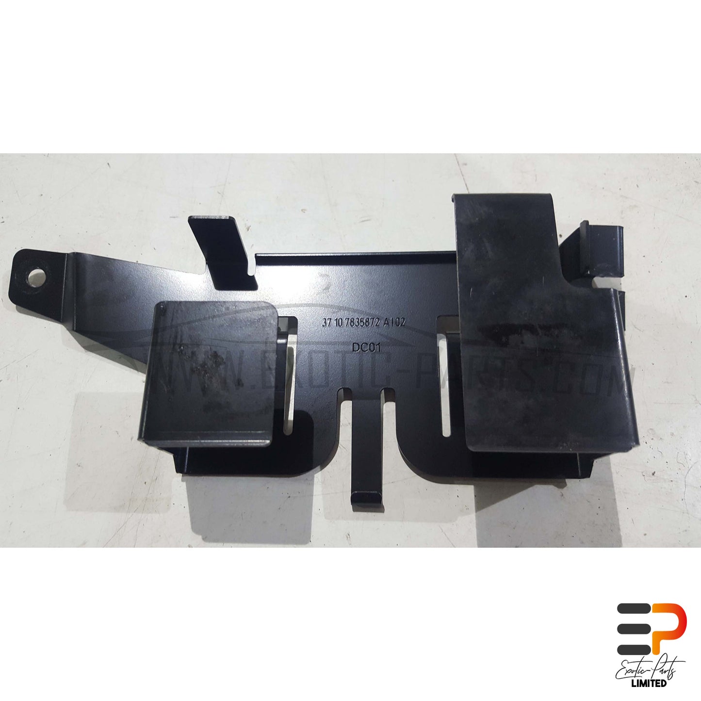 BMW E63 M6 S85 Coupe Bracket Control Units 37.10-7835872 picture 1