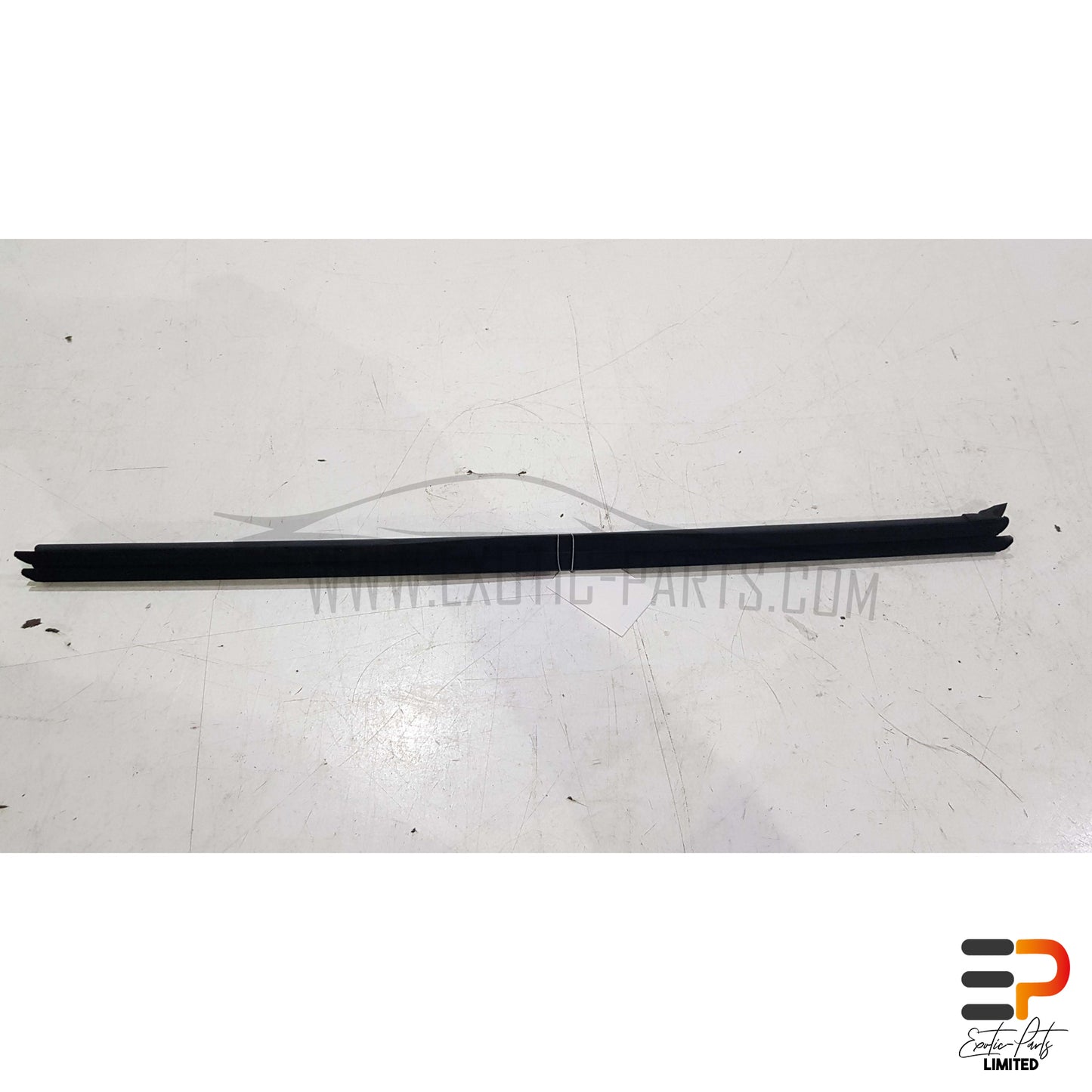 Hyundai I30 PDE CW 1.4 T-GDI Sealing Rail Inside 83241-G3000 Rear Right picture 1