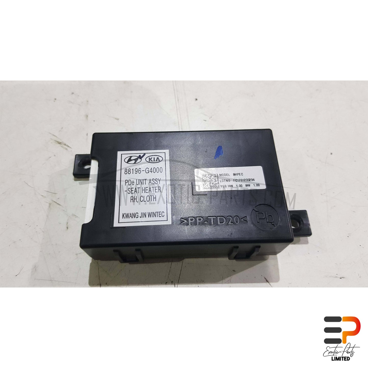 Hyundai I30 PDE CW 1.4 T-GDI Control Unit Seat Heater 88196-G4000 picture 1