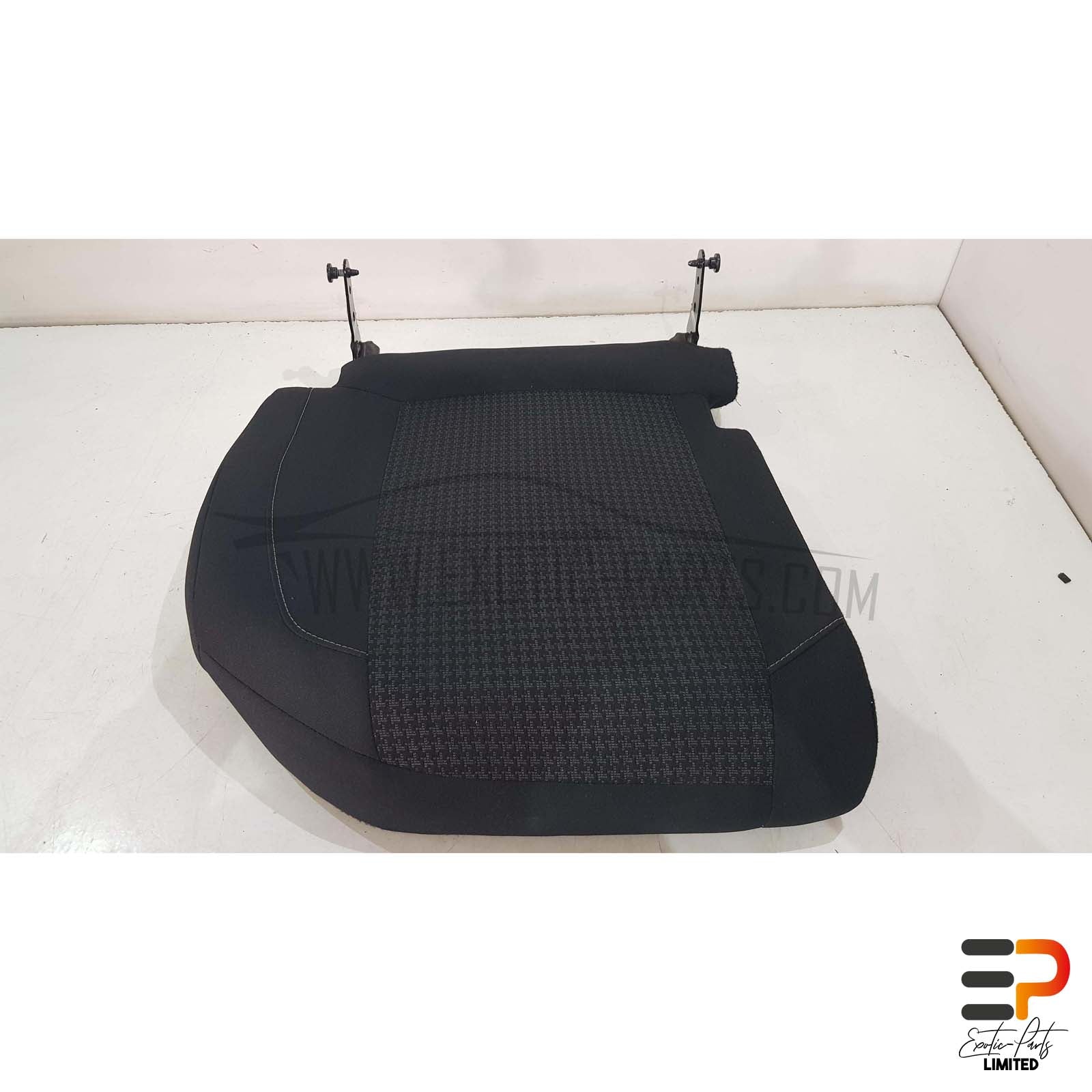 Peugeot 308 SW II T9 Break 1.5 HDI Backseat Cloth Black Rear Right 1611862380 Rear Right picture 1