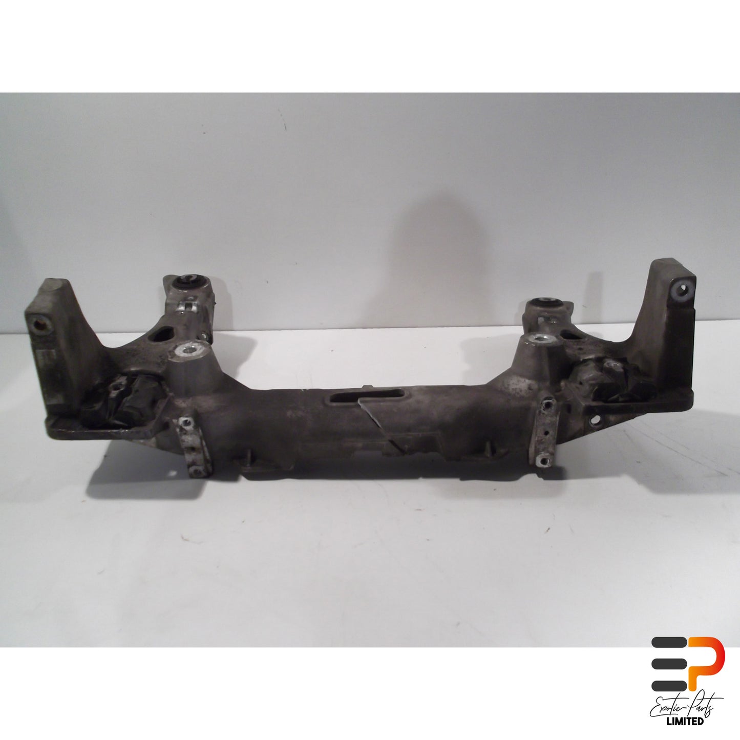 Jaguar XK8 XKR Coupe Front Axle Carrier MJE2232AA picture 1