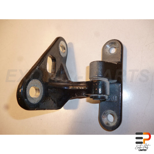 Mercedes Benz E320 T CDI Avantgarde W211 Hinge picture 1