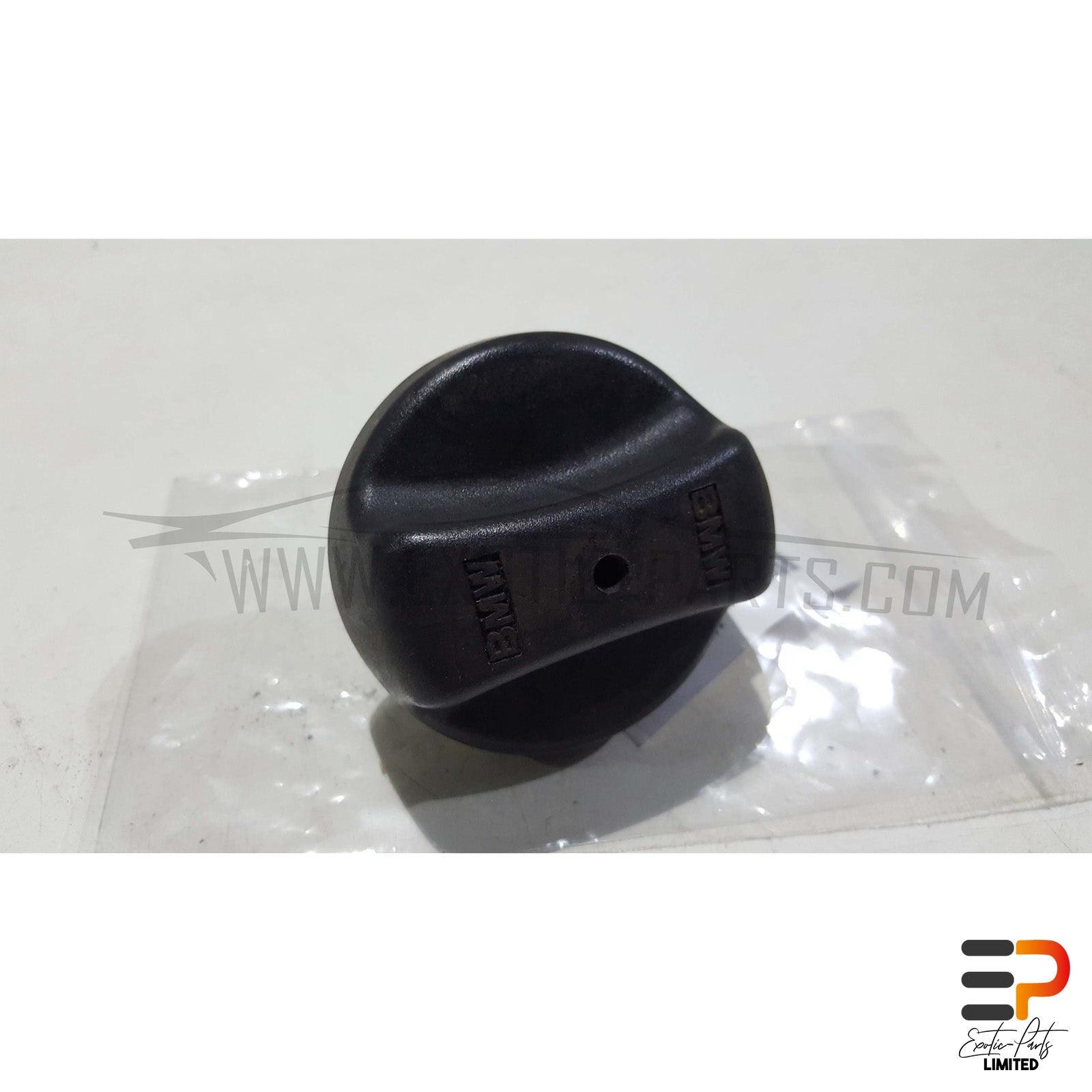 BMW E63 M6 S85 Coupe Filler Cap 16.11-7193372 picture 1