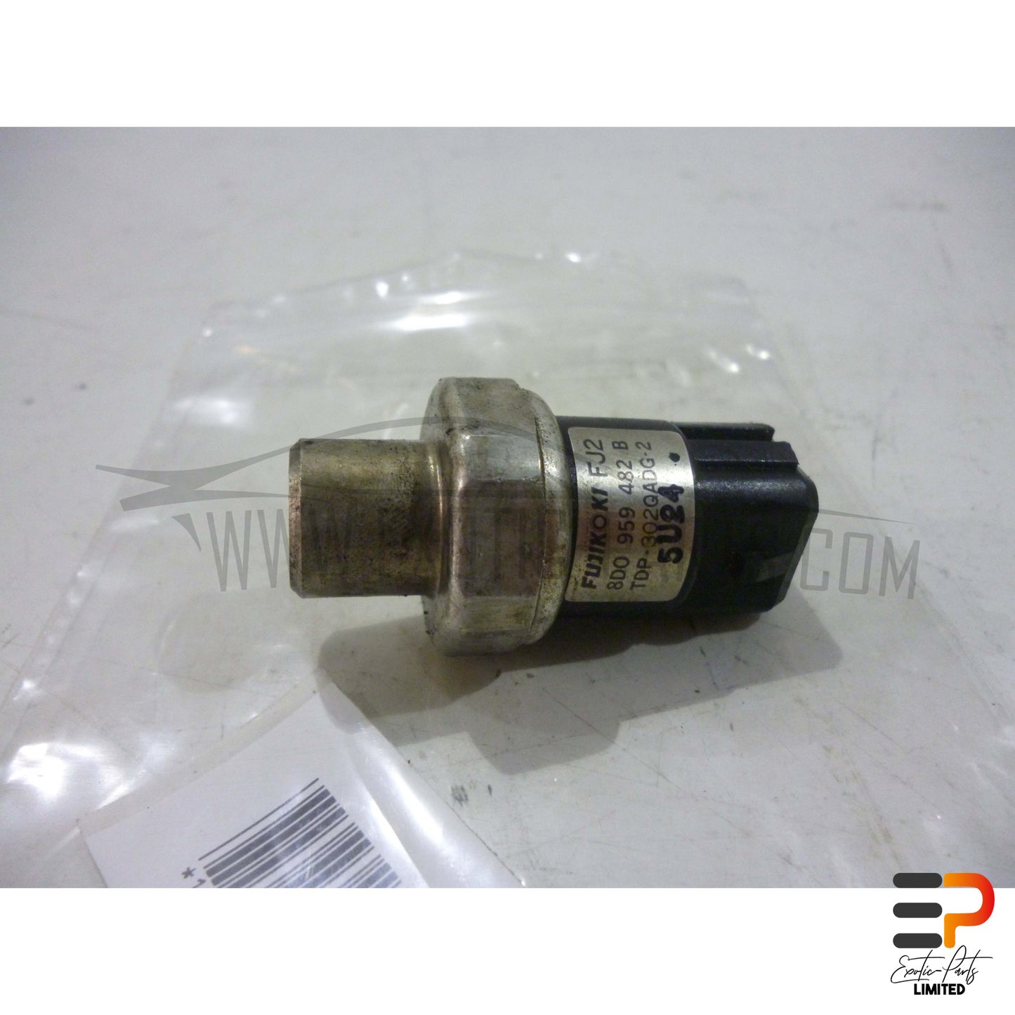 Audi S8 4.2 Quattro Pressure Switch 8D0959482B picture 1