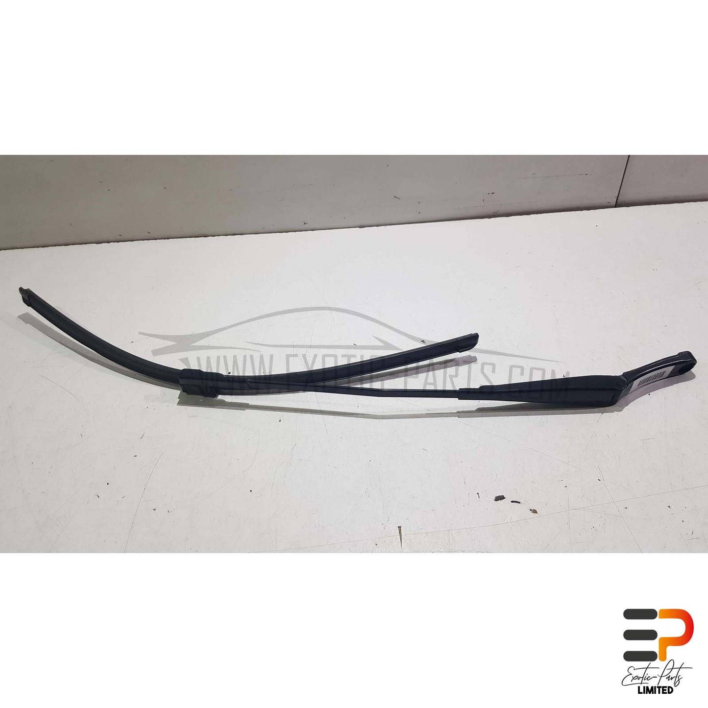 VW Golf VI Mk6 Plus 1.4 TSI DSG Windscreen Wiper Front Right 5M0955410C Front Right picture 1