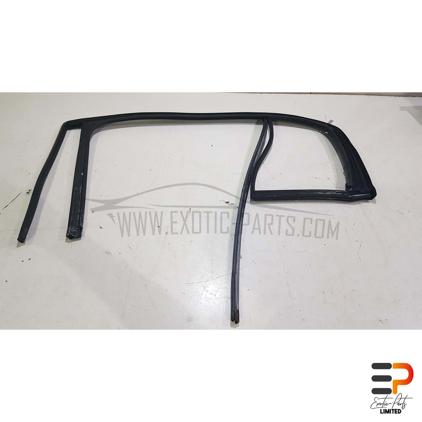 VW Golf VI Mk6 Plus 1.4 TSI DSG Window Run Rear Right 5M0839432D Rear Right picture 1