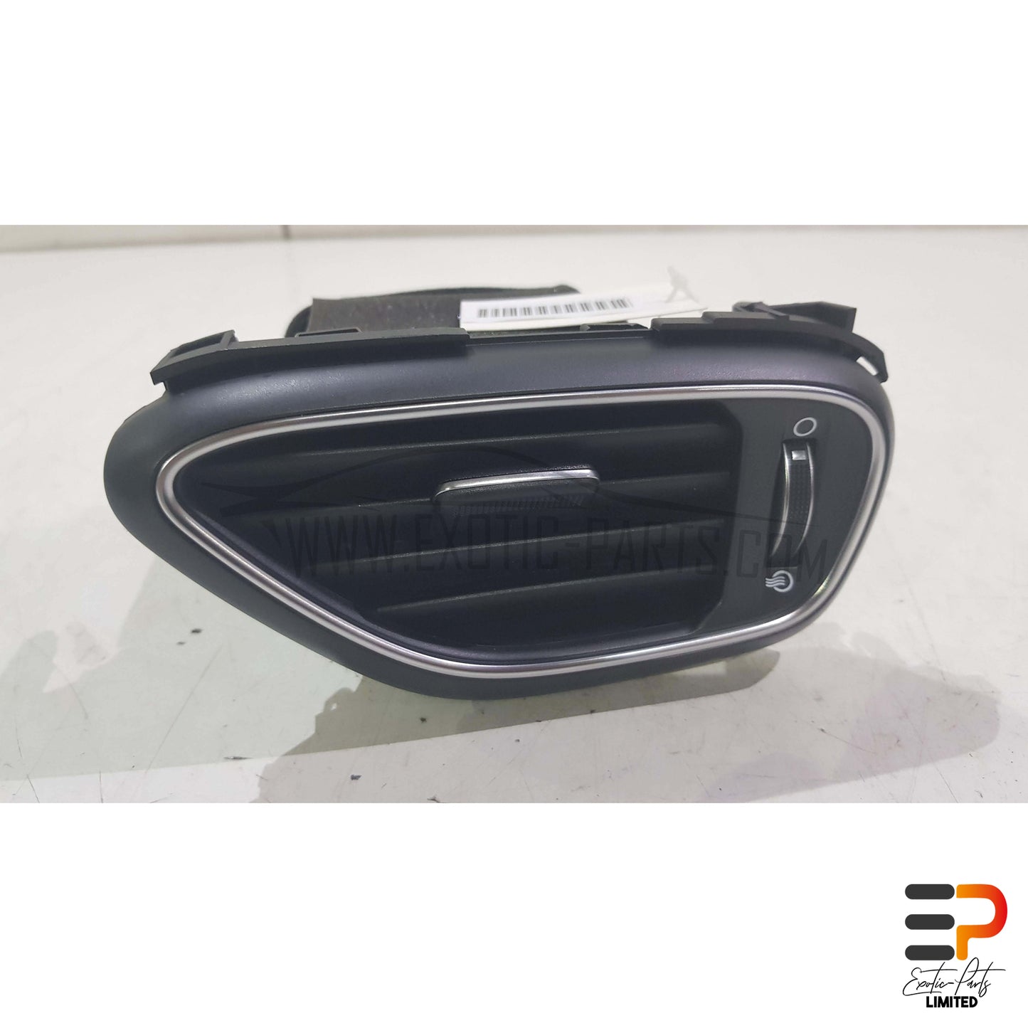 Hyundai I30 PDE CW 1.4 T-GDI Fresh Air Grille 97480-G4000VCA Left picture 1