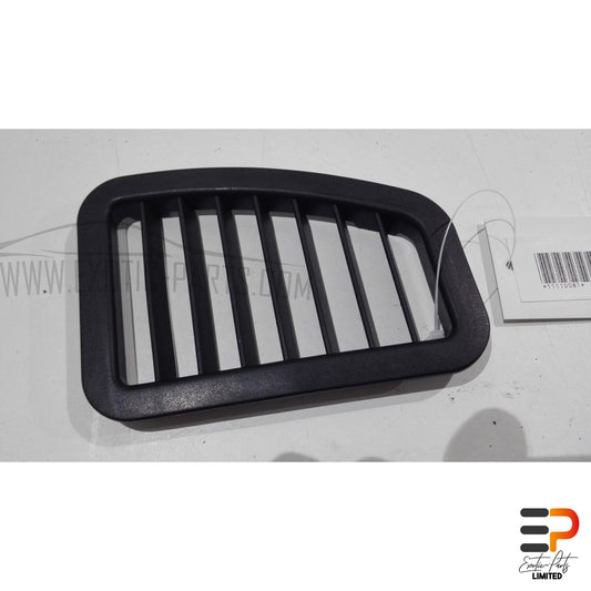 Audi S8 4.2 Quattro Fresh Air Grille 4D0819914 4PK Front Right picture 1