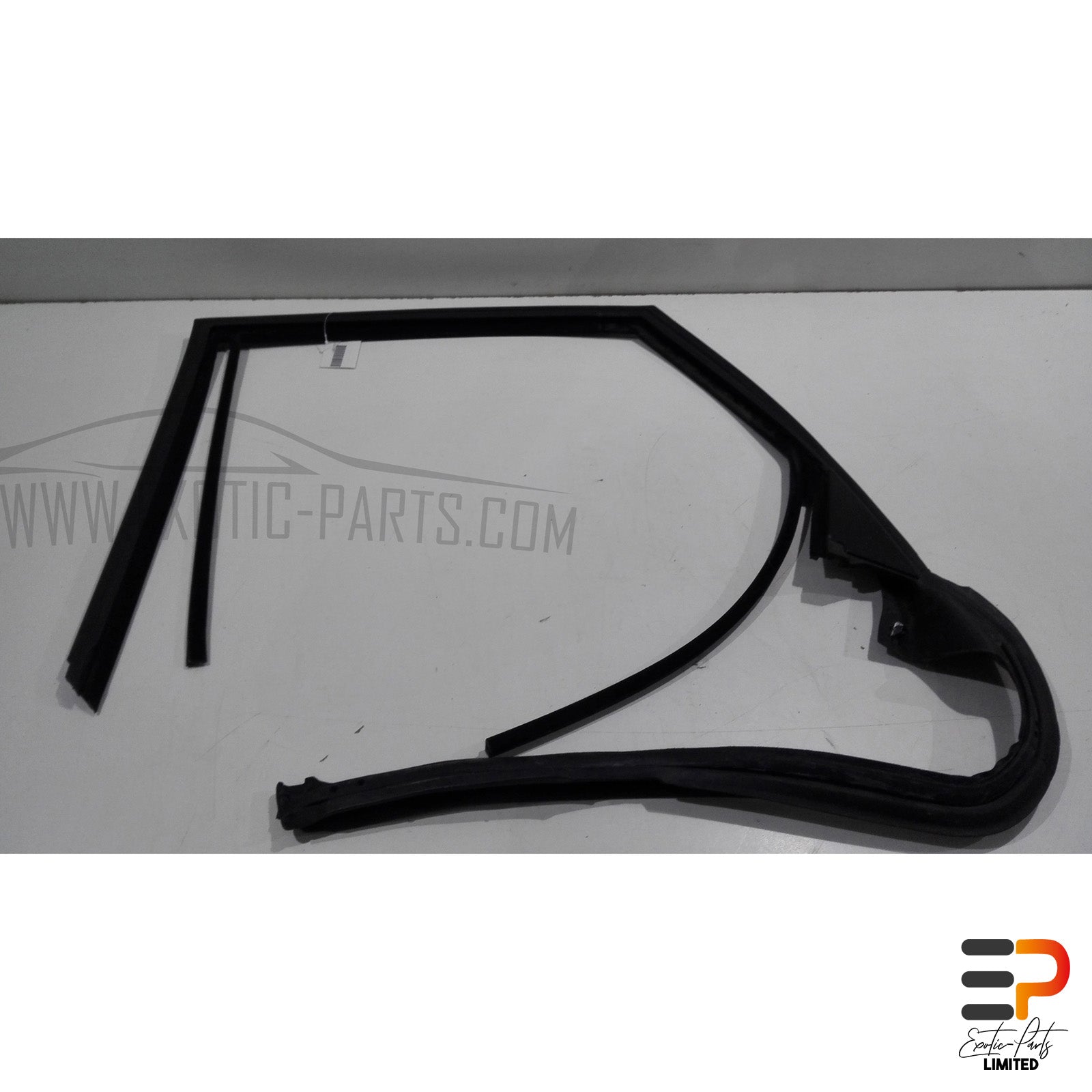 Audi S8 4.2 Quattro Seal Side Window picture 1