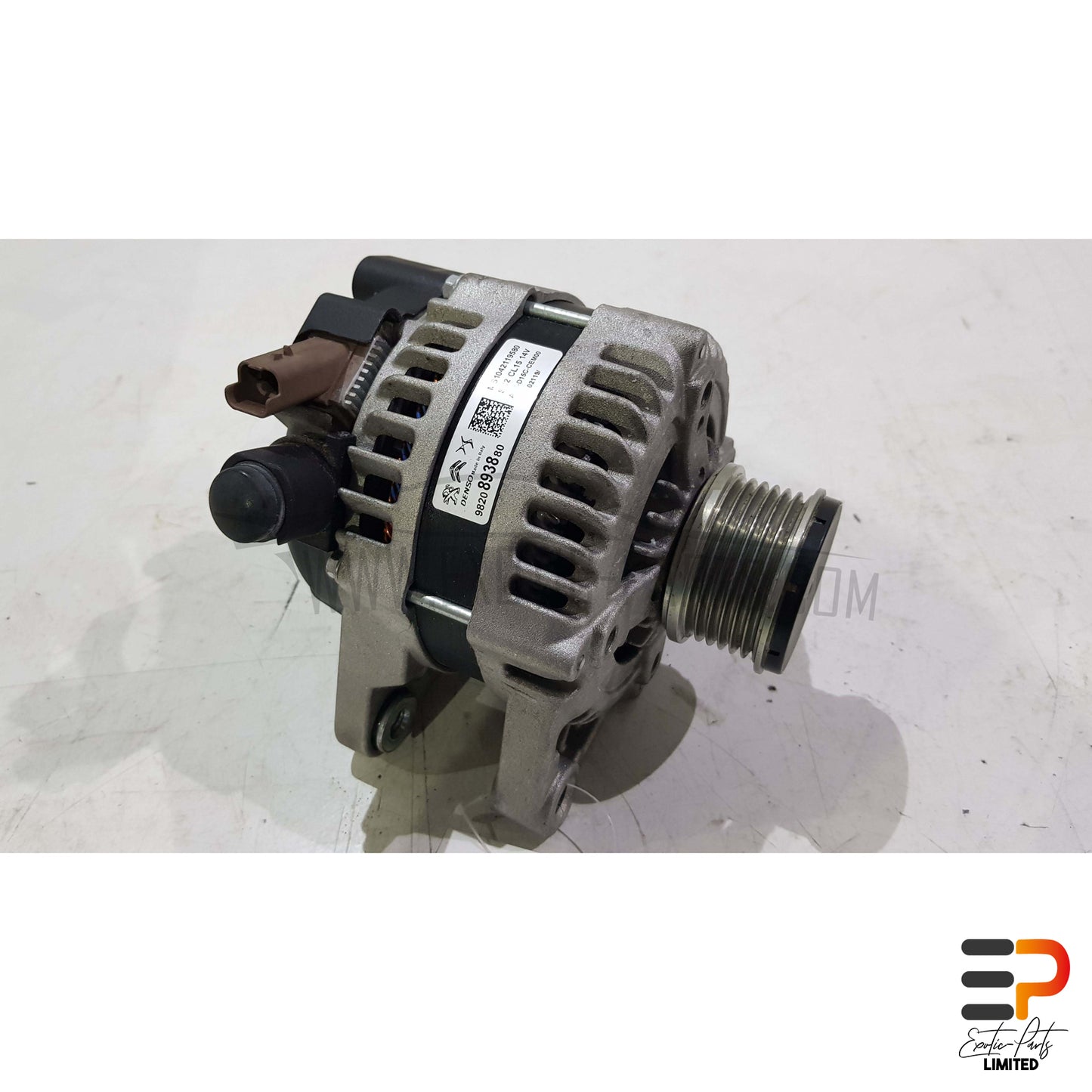 Peugeot 308 SW II T9 Break 1.5 HDI Alternator 9820893880 picture 1