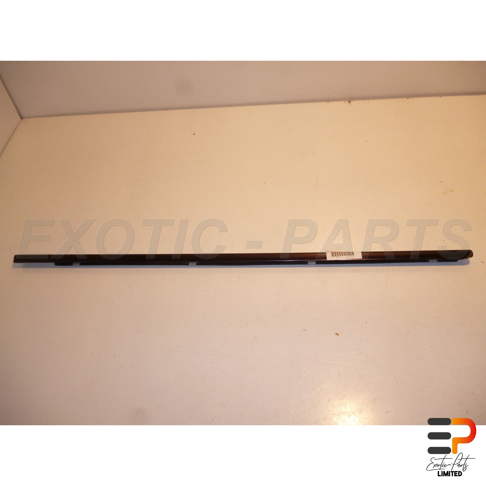 Mercedes Benz E320 T CDI Avantgarde W211 Ledge Moulding A2116900380 Front Left picture 1