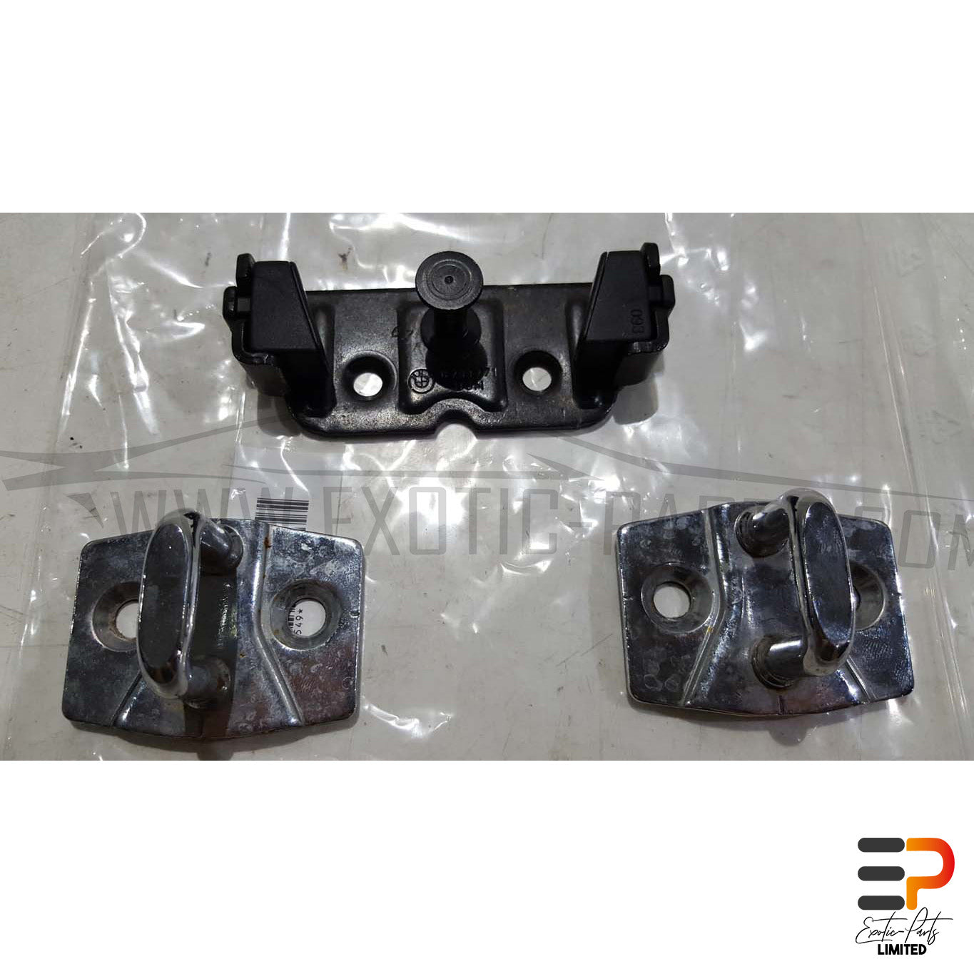 BMW E63 M6 S85 Coupe Latch Striker 51.24-7840618 picture 1