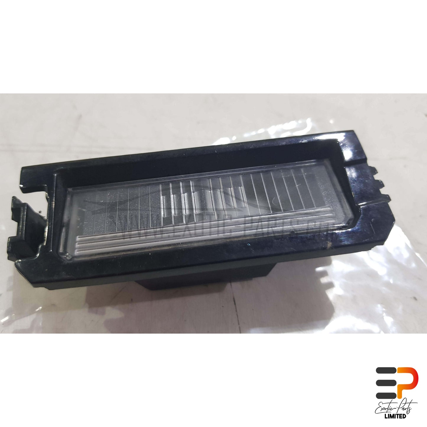 Hyundai I30 PDE CW 1.4 T-GDI License Plate Light 92502-F6000 picture 1