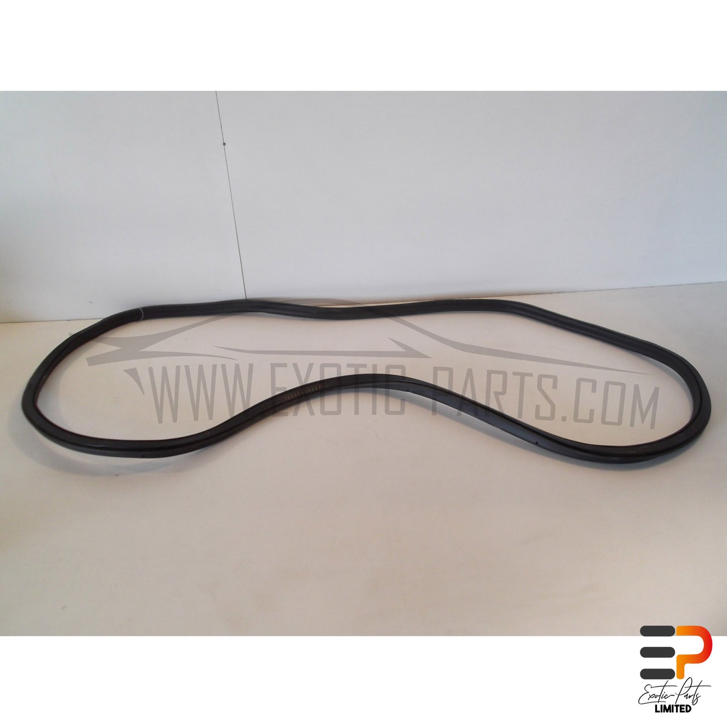 Audi RS4 Avant Boot Lid Seal 8E9827705Q picture 1