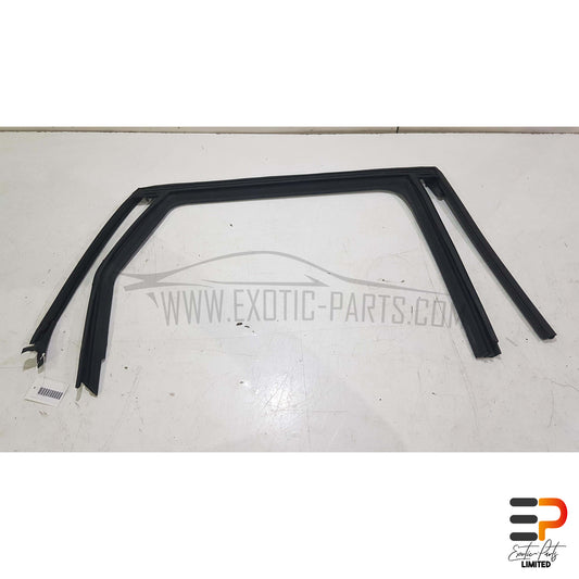 Peugeot 308 SW II T9 Break 1.5 HDI Seal Side Window 98005000XT Rear Left picture 1