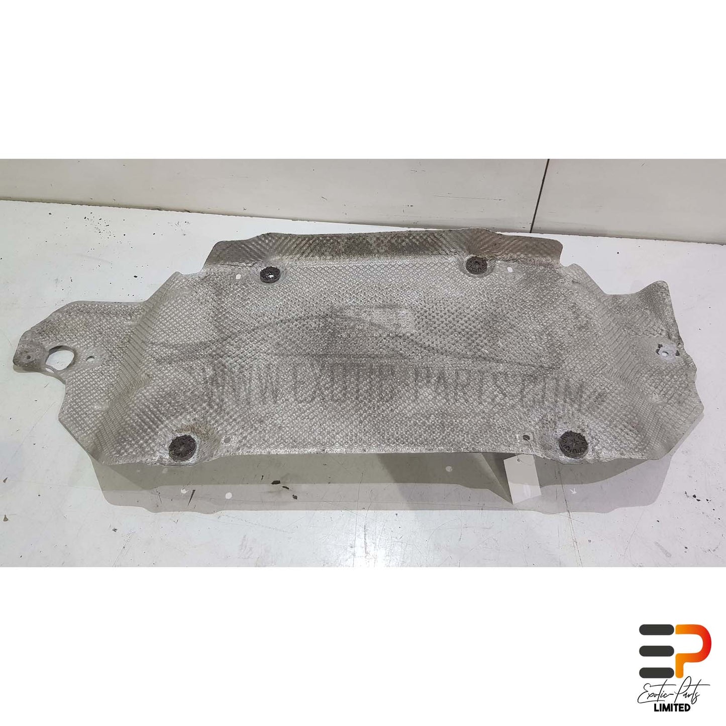 VW Golf VI Mk6 Plus 1.4 TSI DSG Heat Protective Plate 1K0825711J picture 1