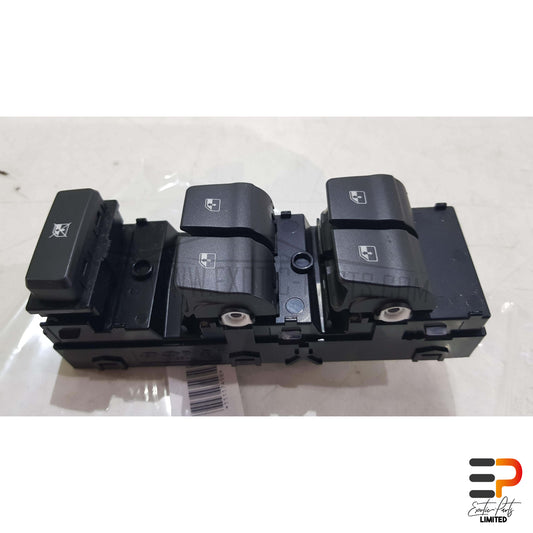 Hyundai I30 PDE CW 1.4 T-GDI Switch 93571-G3030 Front Left picture 1