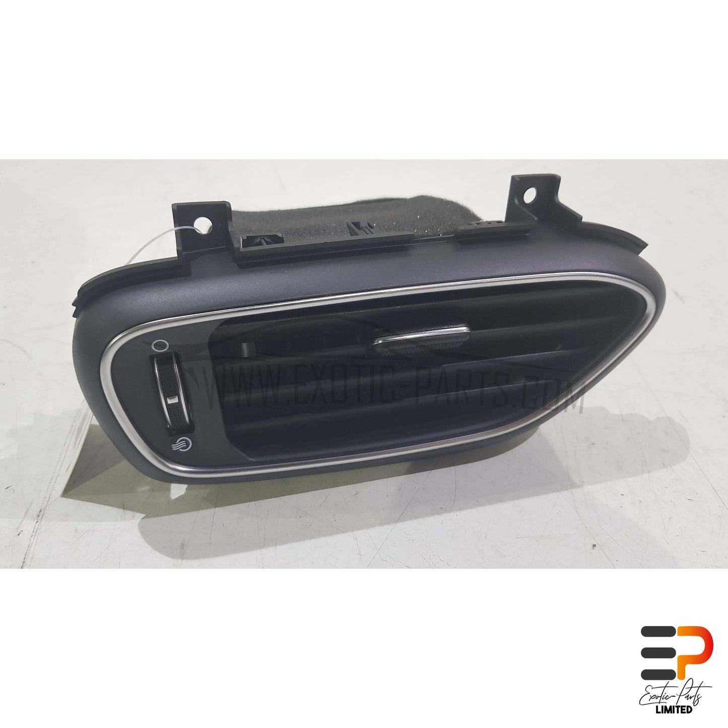 Hyundai I30 PDE CW 1.4 T-GDI Fresh Air Grille 97490-G4000VCA Right picture 1