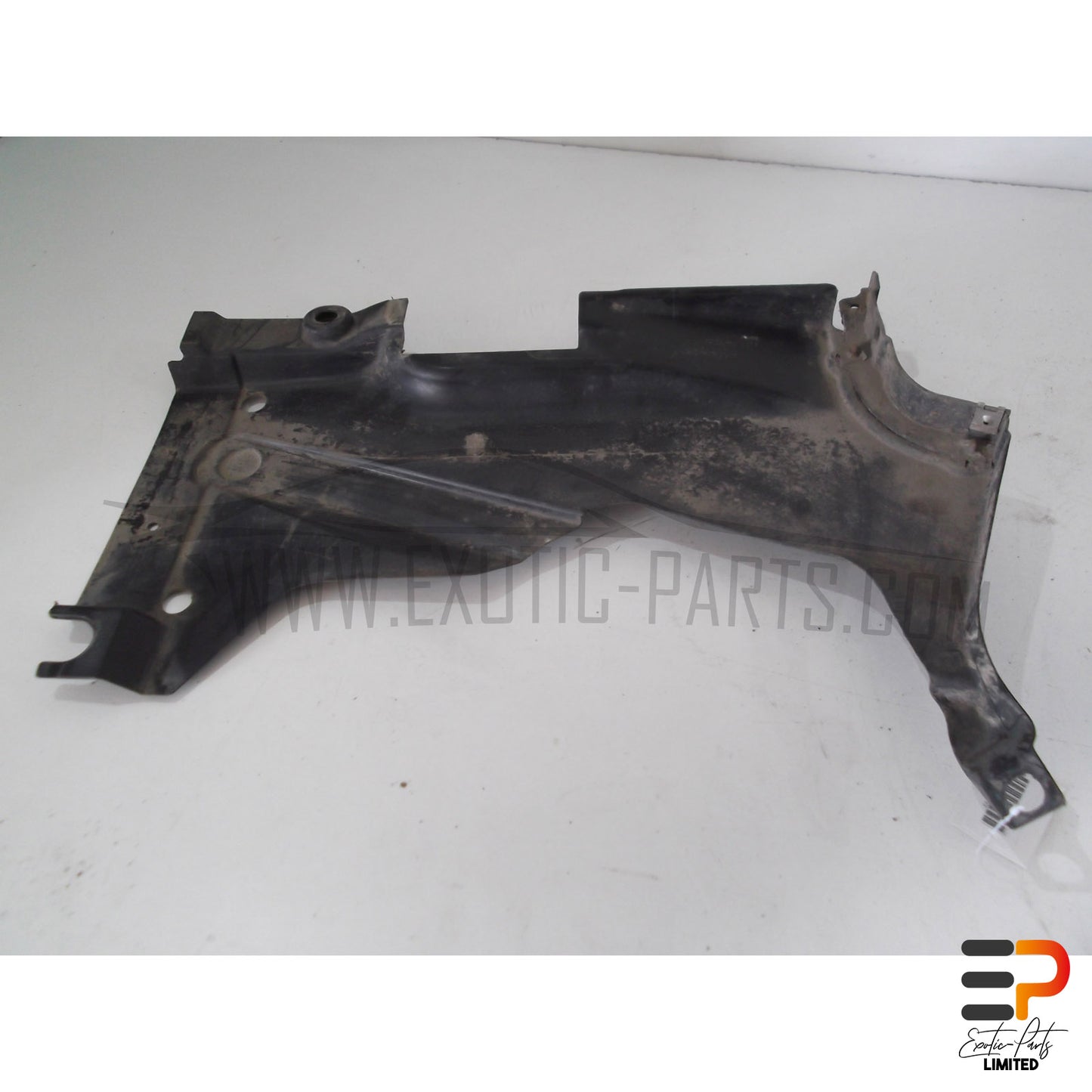 Audi RS4 Avant Underbody Cover 8E0825216T picture 1