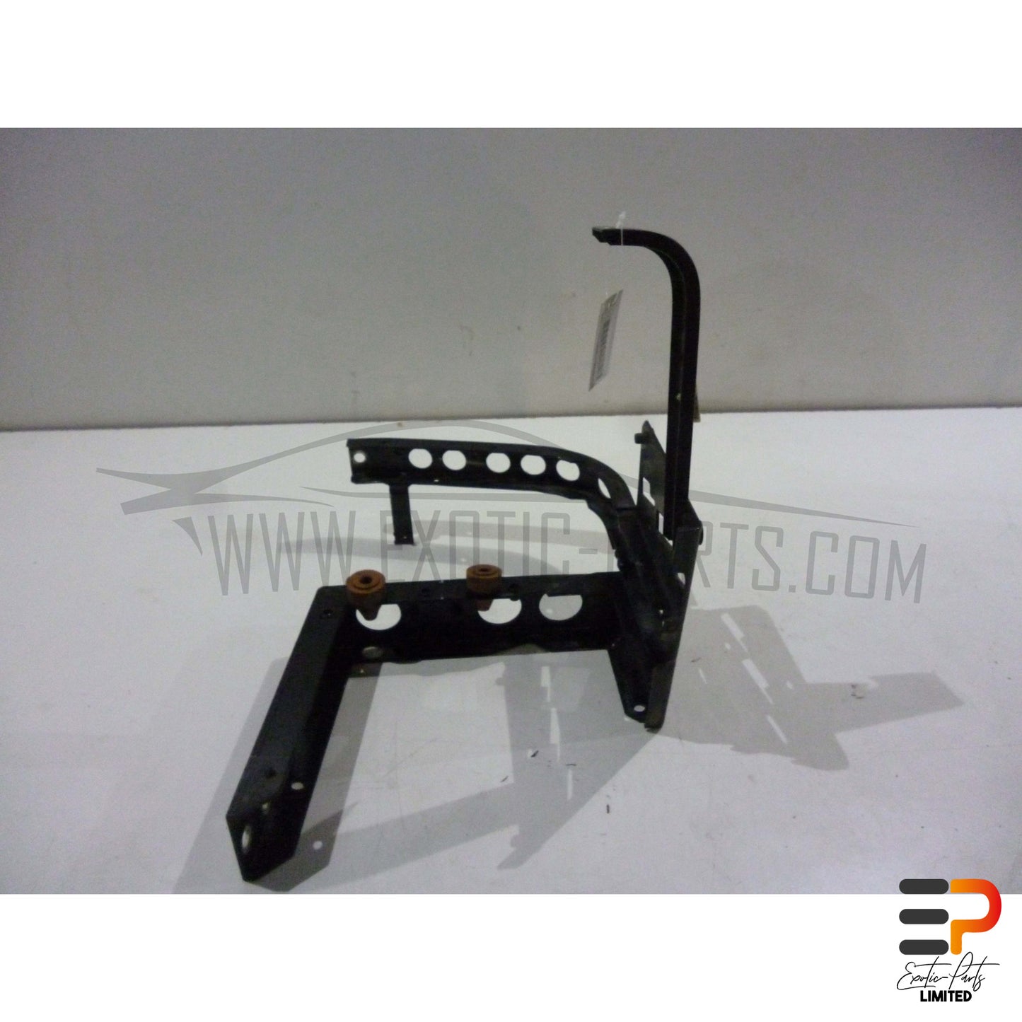 Audi S8 4.2 Quattro Holder Bumper 4D0821138AE picture 2