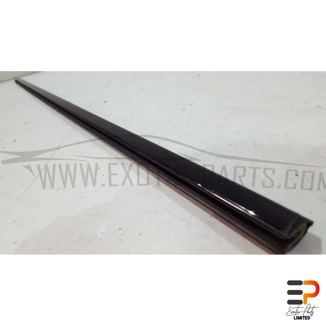 BMW E63 M6 S85 Coupe Ledge Moulding 51.33-7008572 Right picture 2