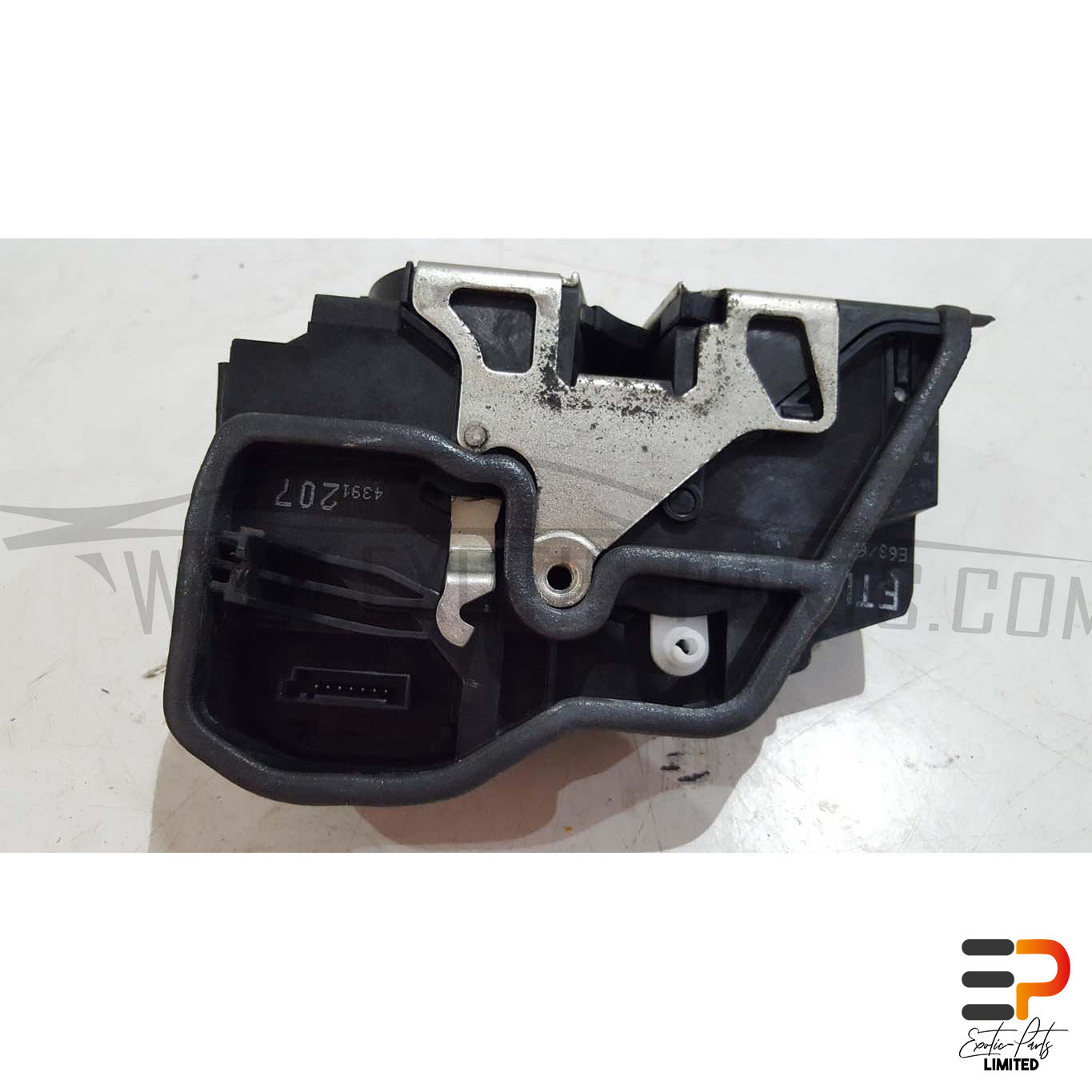 BMW E63 M6 S85 Coupe Door Lock 51.21-7202159 Left picture 2