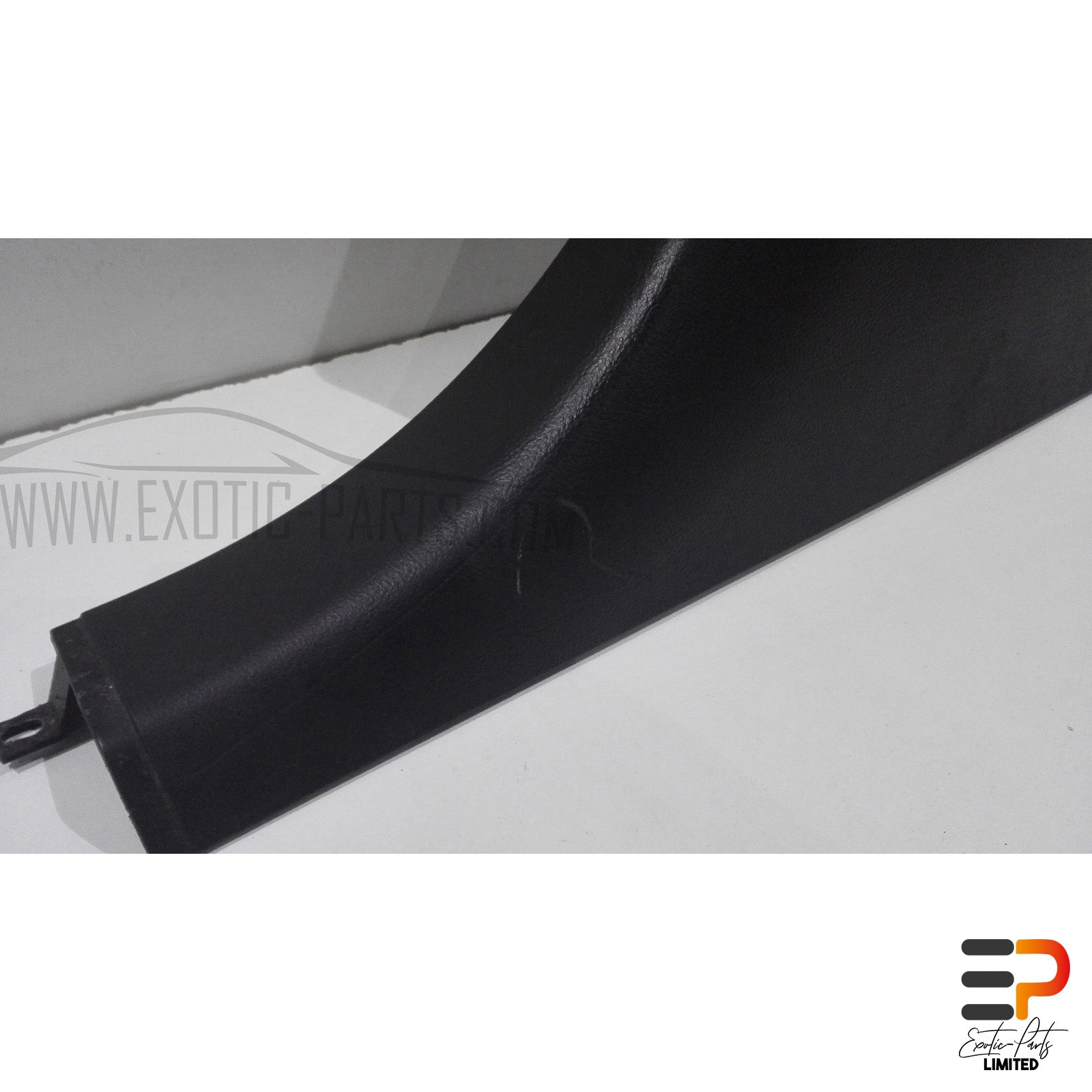 Audi S8 4.2 Quattro Trim B-Pillar 4D0867244H 6PS Right picture 2