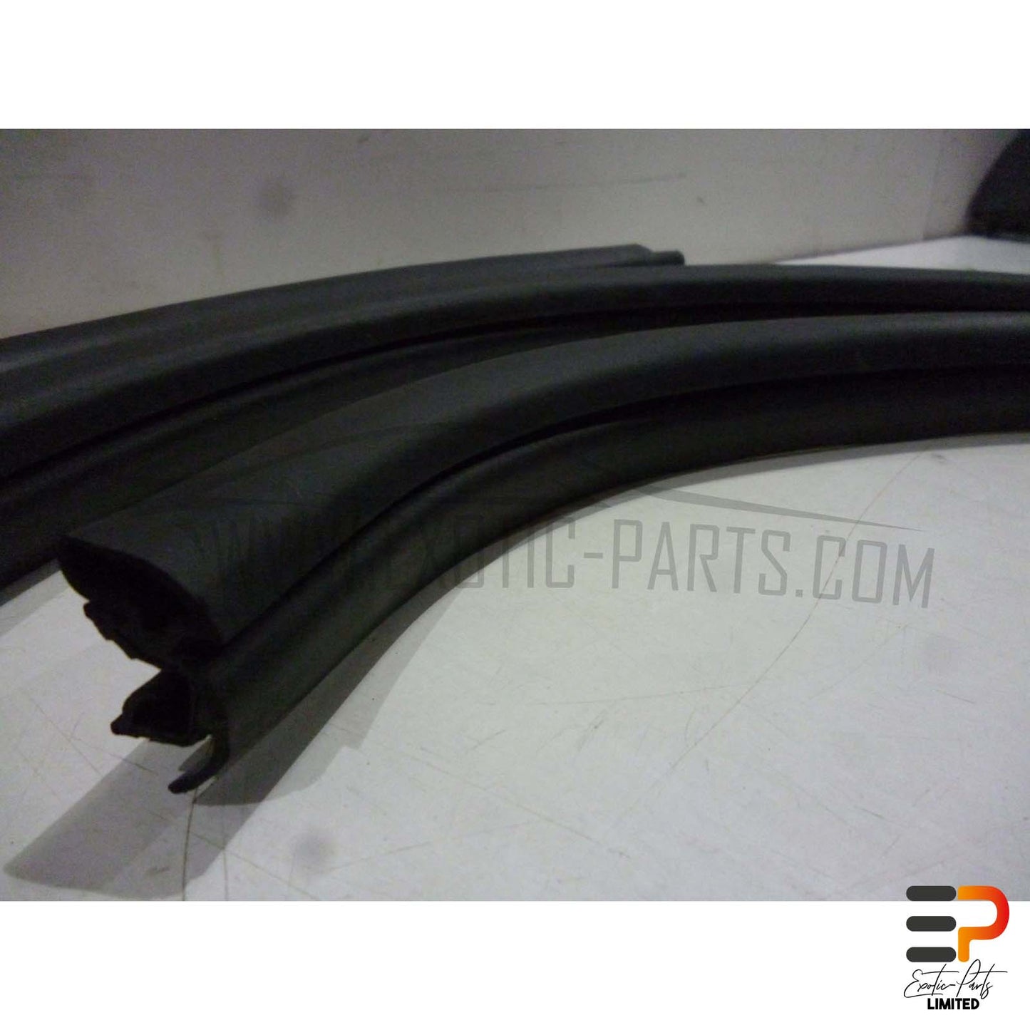 Mazda RX-8 SE 170 KW Door Seal F151-73-771F Left picture 2