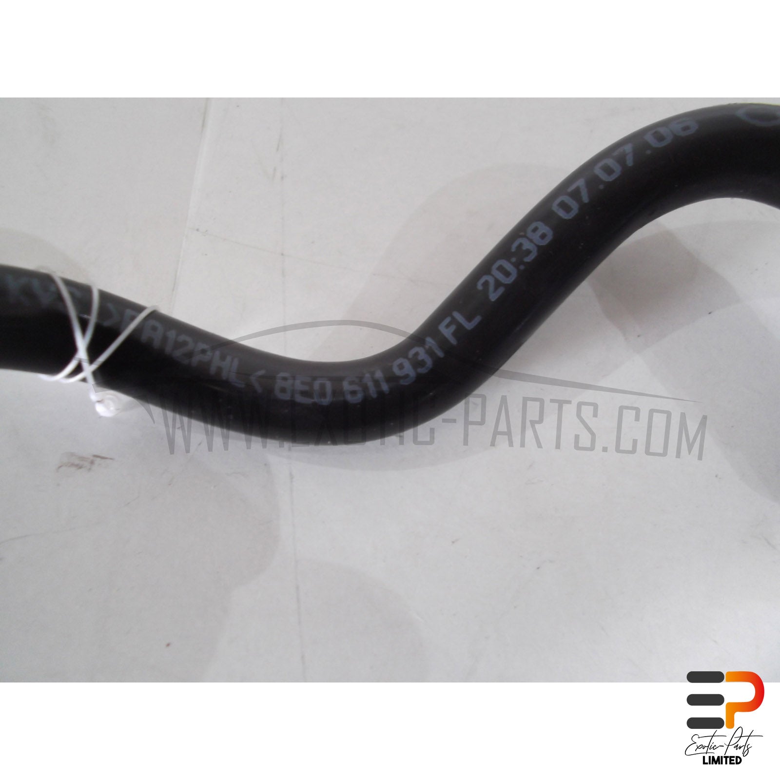 Audi RS4 Avant Vacuum Line 8E0611931FL picture 2