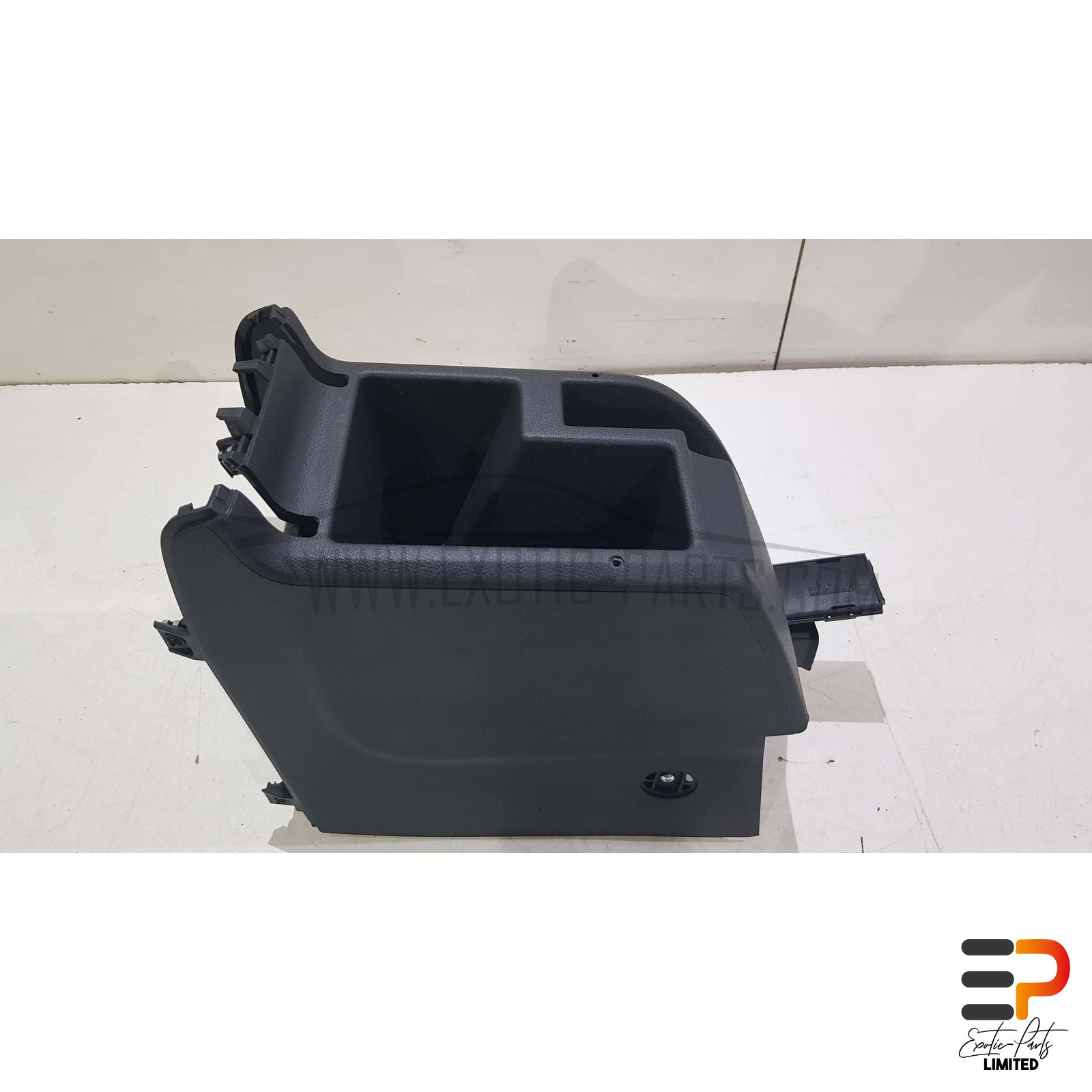 VW Golf VI Mk6 Plus 1.4 TSI DSG Center Console 5M0863323T picture 2