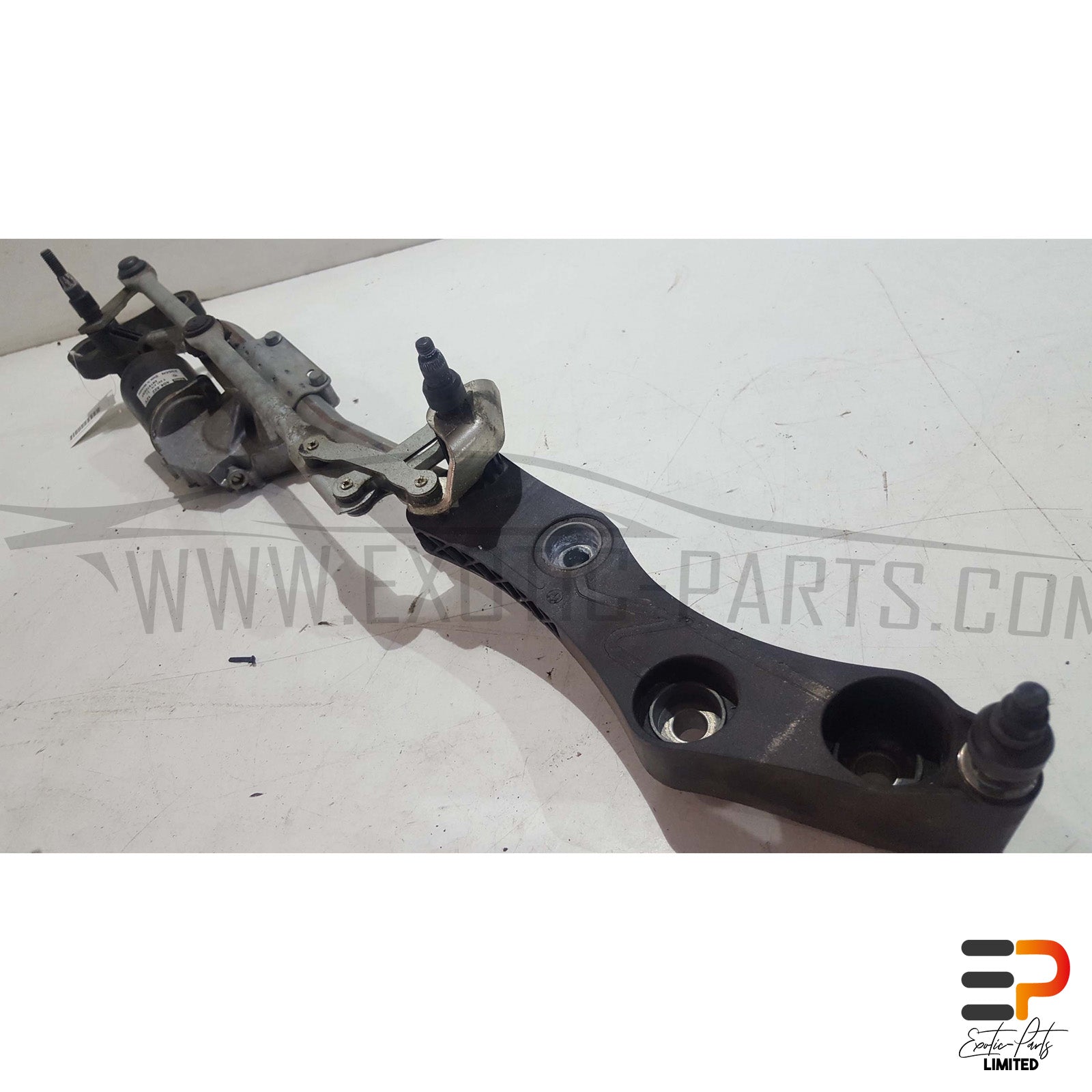 BMW E63 M6 S85 Coupe Motor Wiper Console 61.61-7194029 Front picture 2