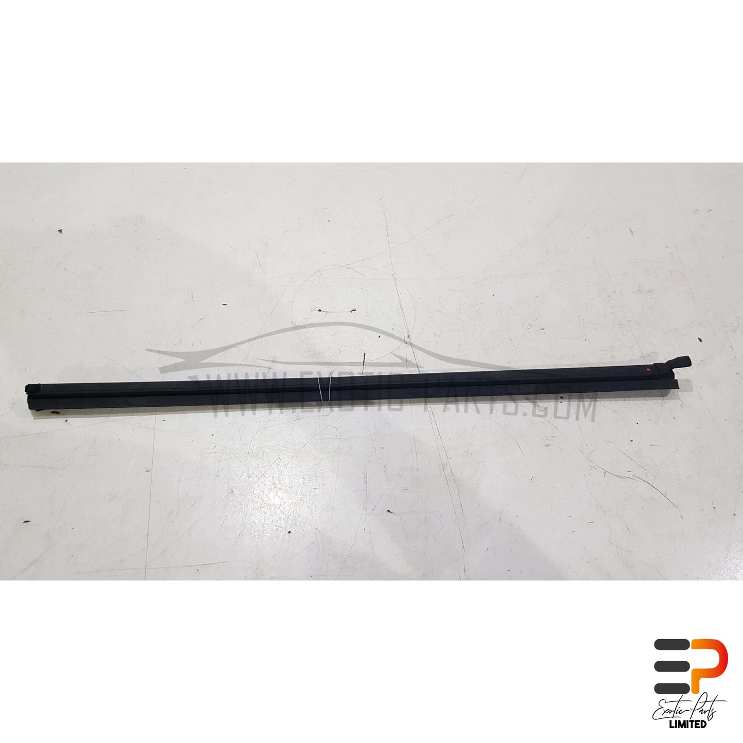 Hyundai I30 PDE CW 1.4 T-GDI Sealing Rail Inside 83241-G3000 Rear Right picture 2