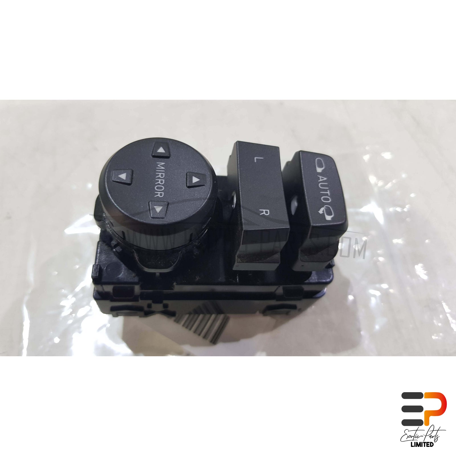 Hyundai I30 PDE CW 1.4 T-GDI Mirror Switch 93530-G3010 picture 2