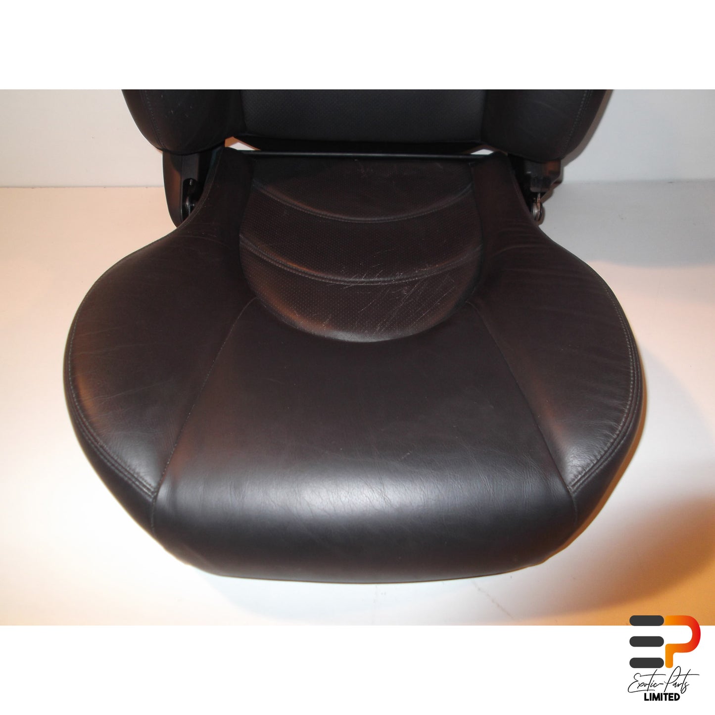 Jaguar XK8 XKR Coupe Seat Leather Black picture 2