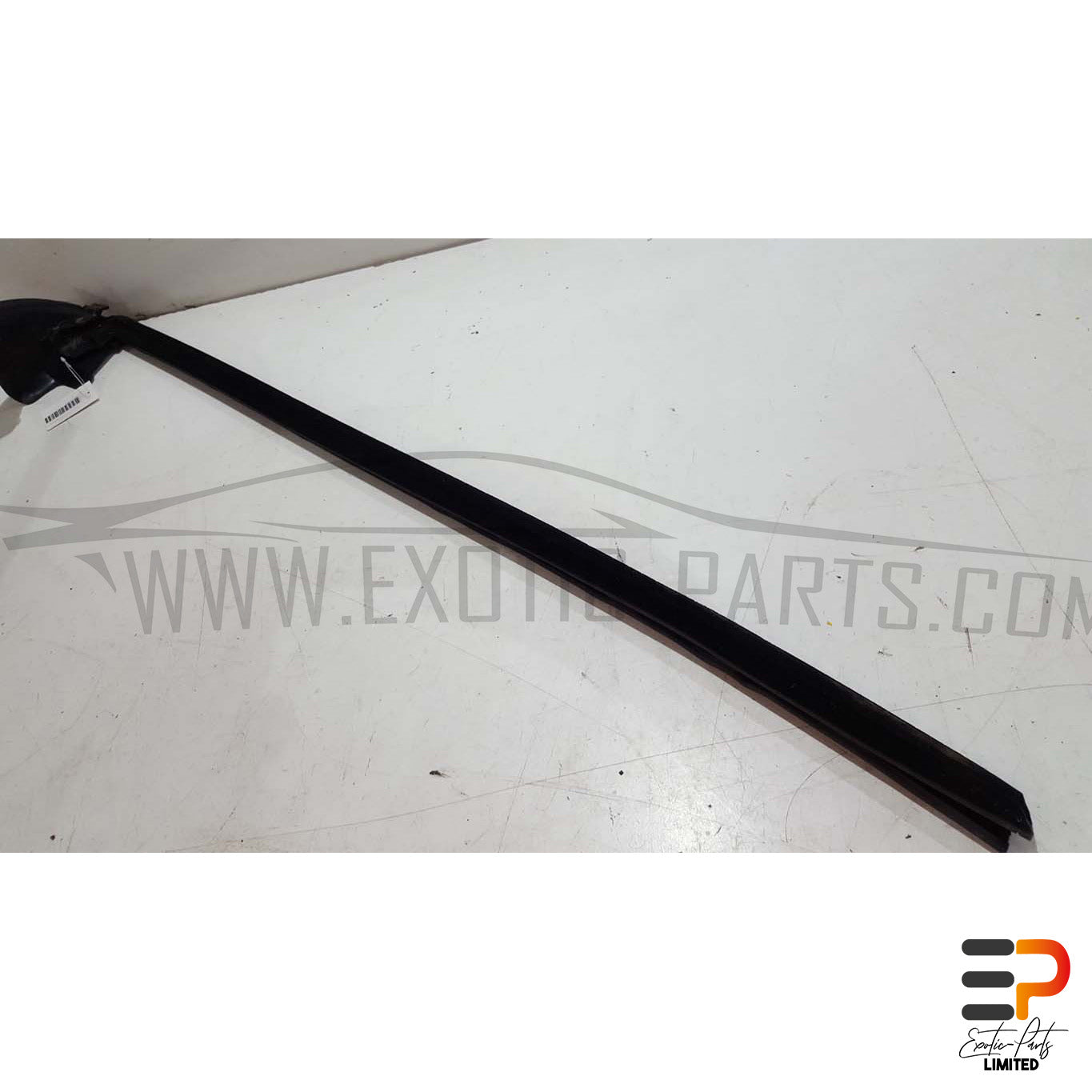 BMW E63 M6 S85 Coupe Sealing Rail Inside 51.33-7008574 Right picture 2