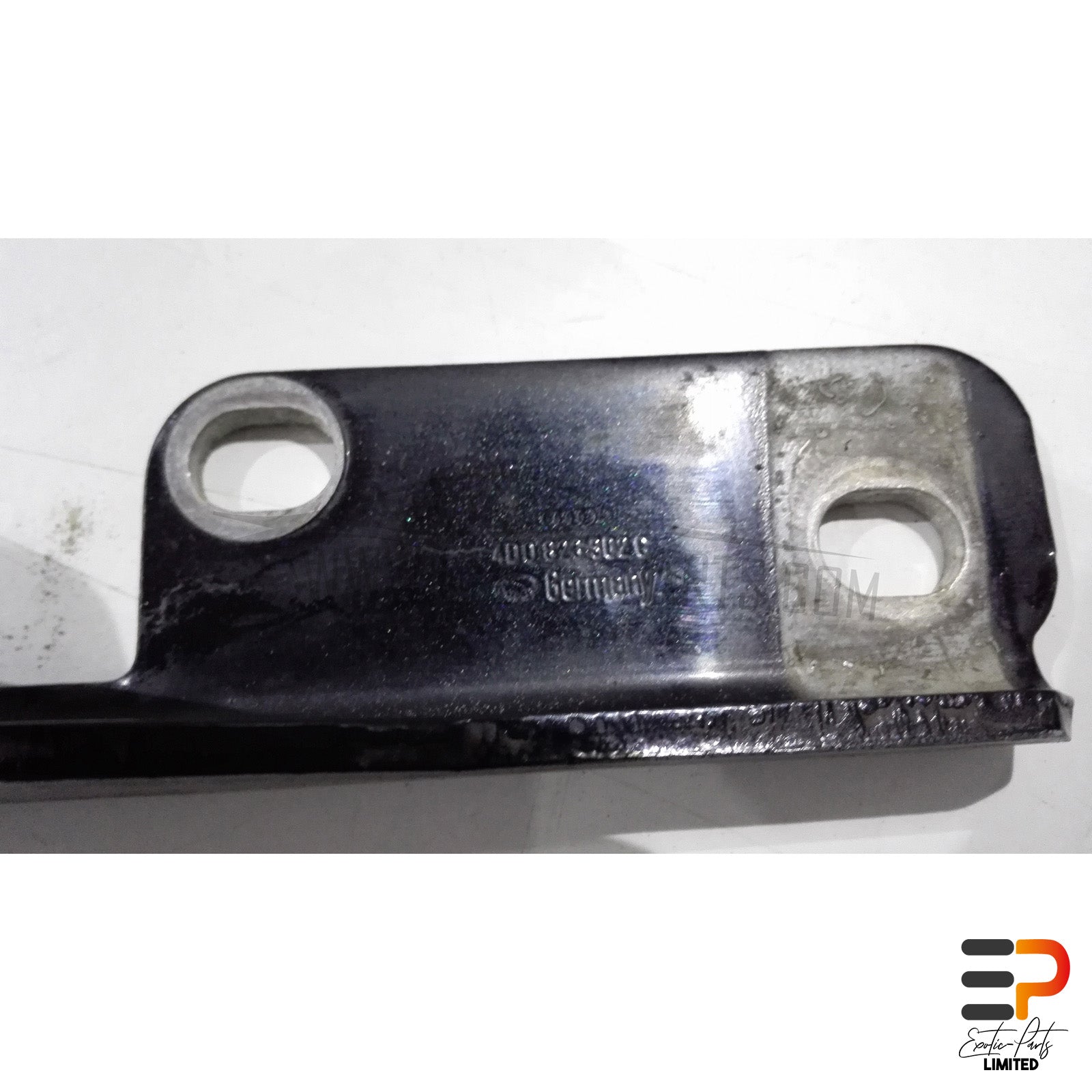 Audi S8 4.2 Quattro Hinge 4D0823302C Right picture 3